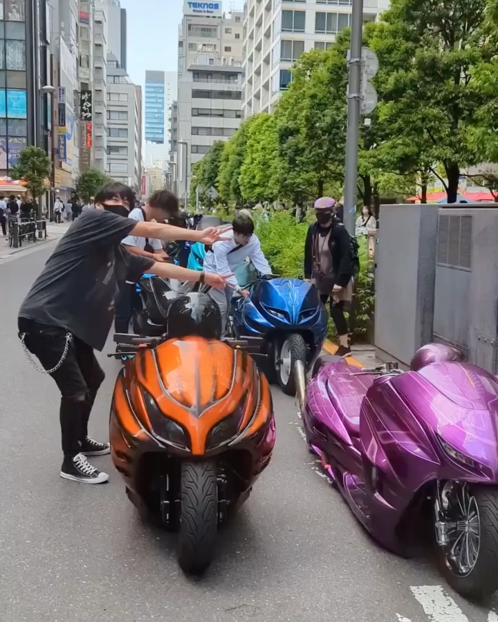 HONDA FUSION BECAME JAPAN'S LOWRIDER SCOOTER (image 3)