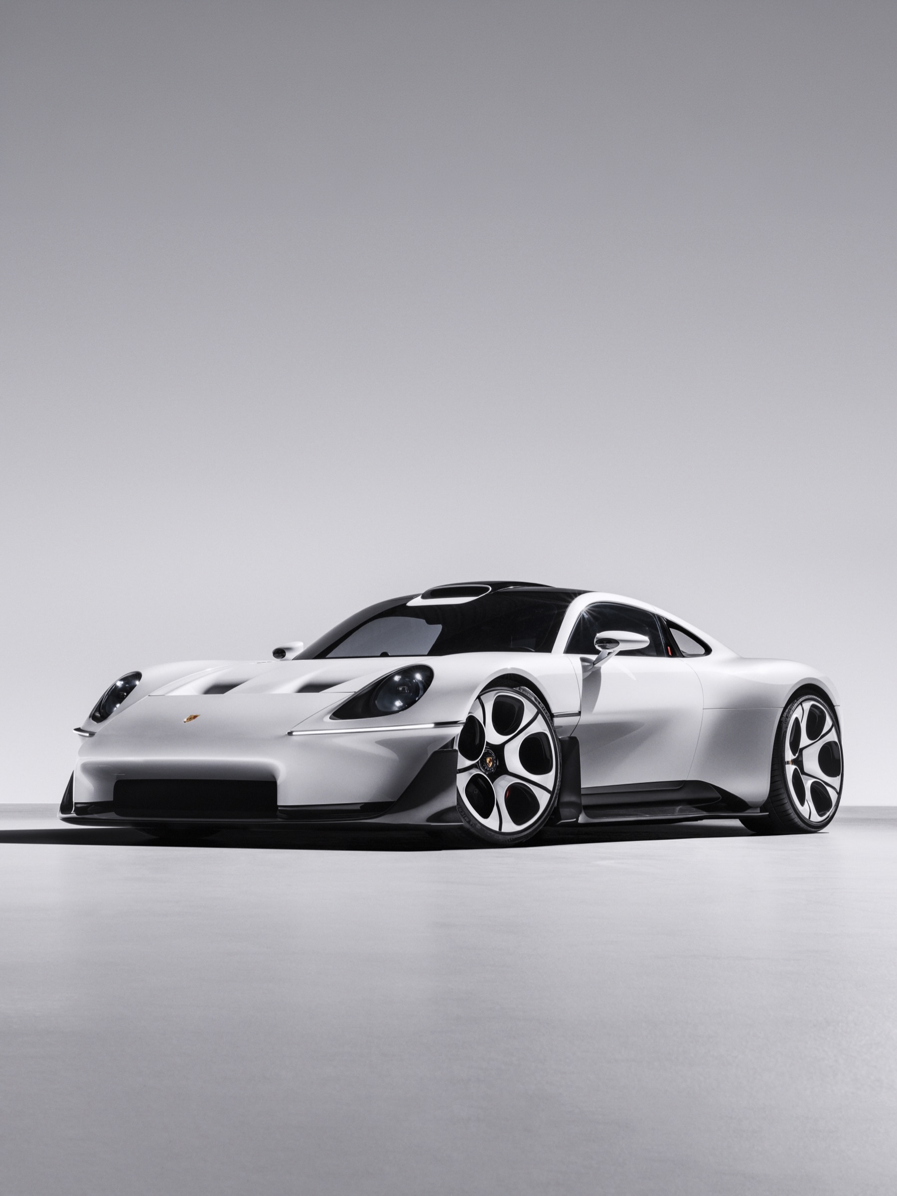 Porsche Mission S Hides Its Specs and Shows the Cockpit (image 5)