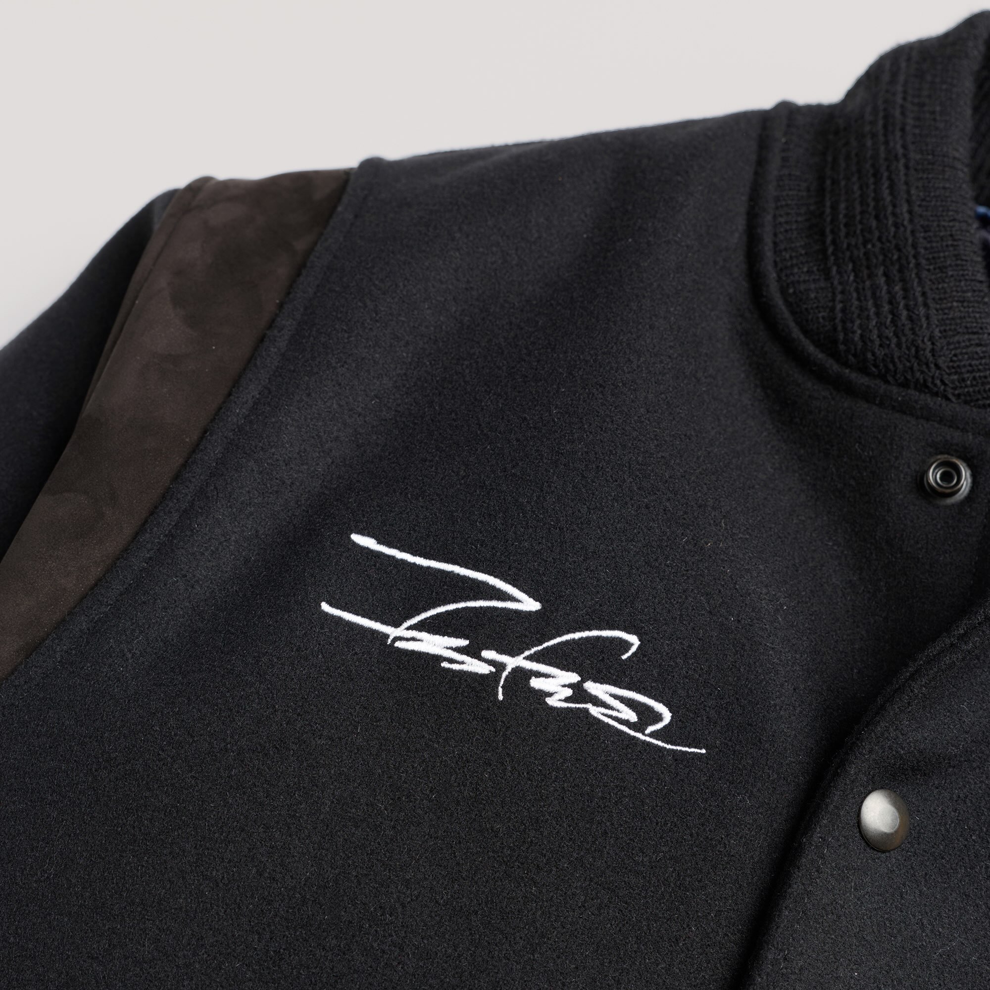 Futura Designs a 100 Piece Brewers World Series Jacket (image 5)