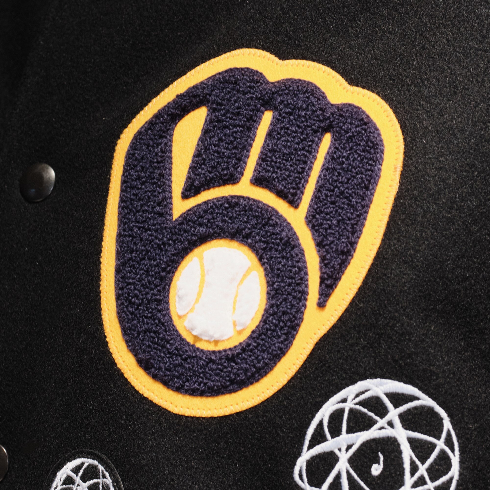 Futura Designs a 100 Piece Brewers World Series Jacket (image 6)
