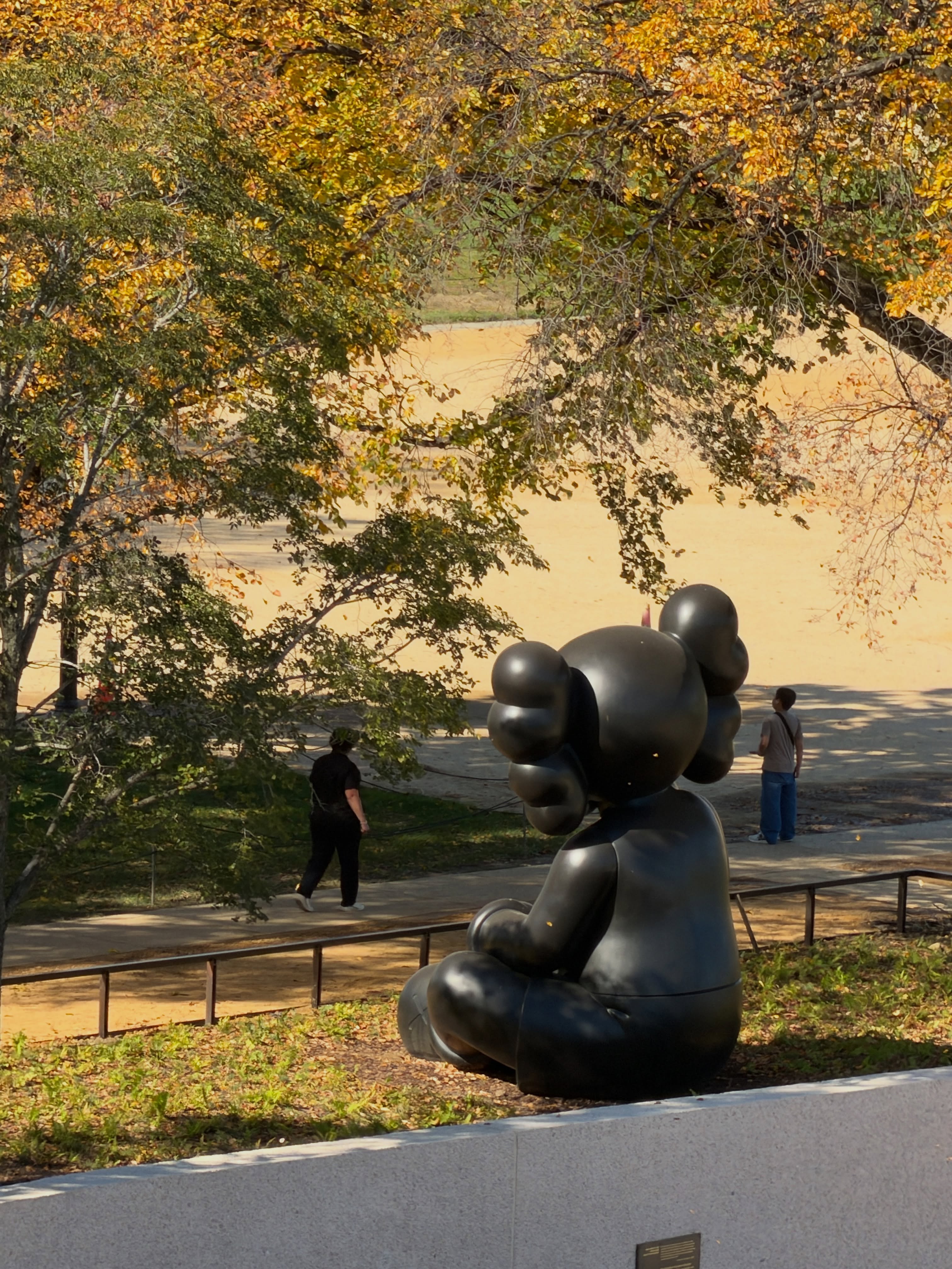 KAWS's 14 Foot SHELTER Opens the Hirshhorn Garden (image 3)