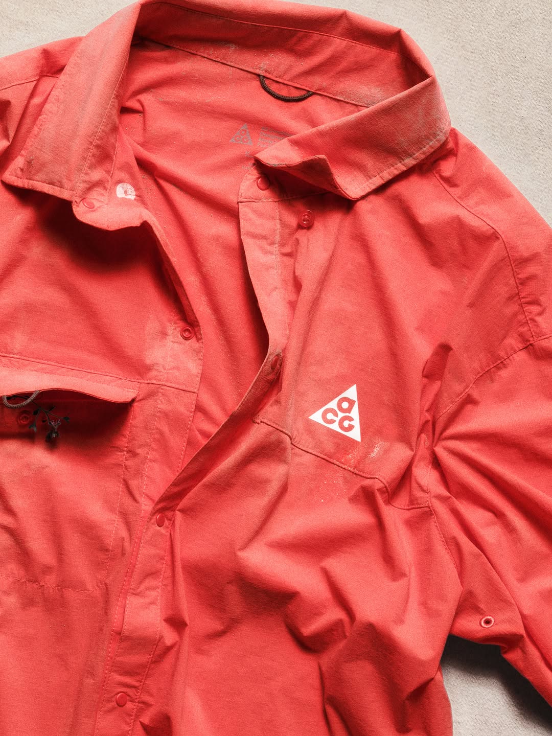 NIKE ACG PUTS A $120 UV SHIRT THROUGH A FIELD TEST (image 5)
