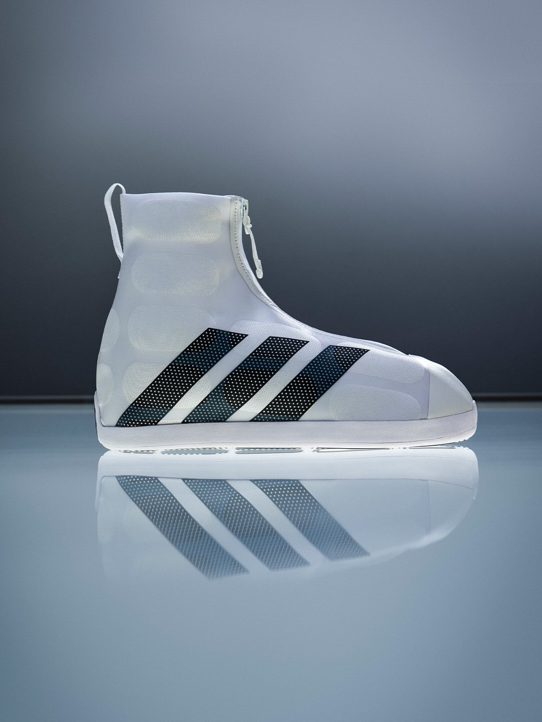 ADIDAS HOME OF INNOVATION RUNS ON DIFFERENT CLOCKS (image 4)