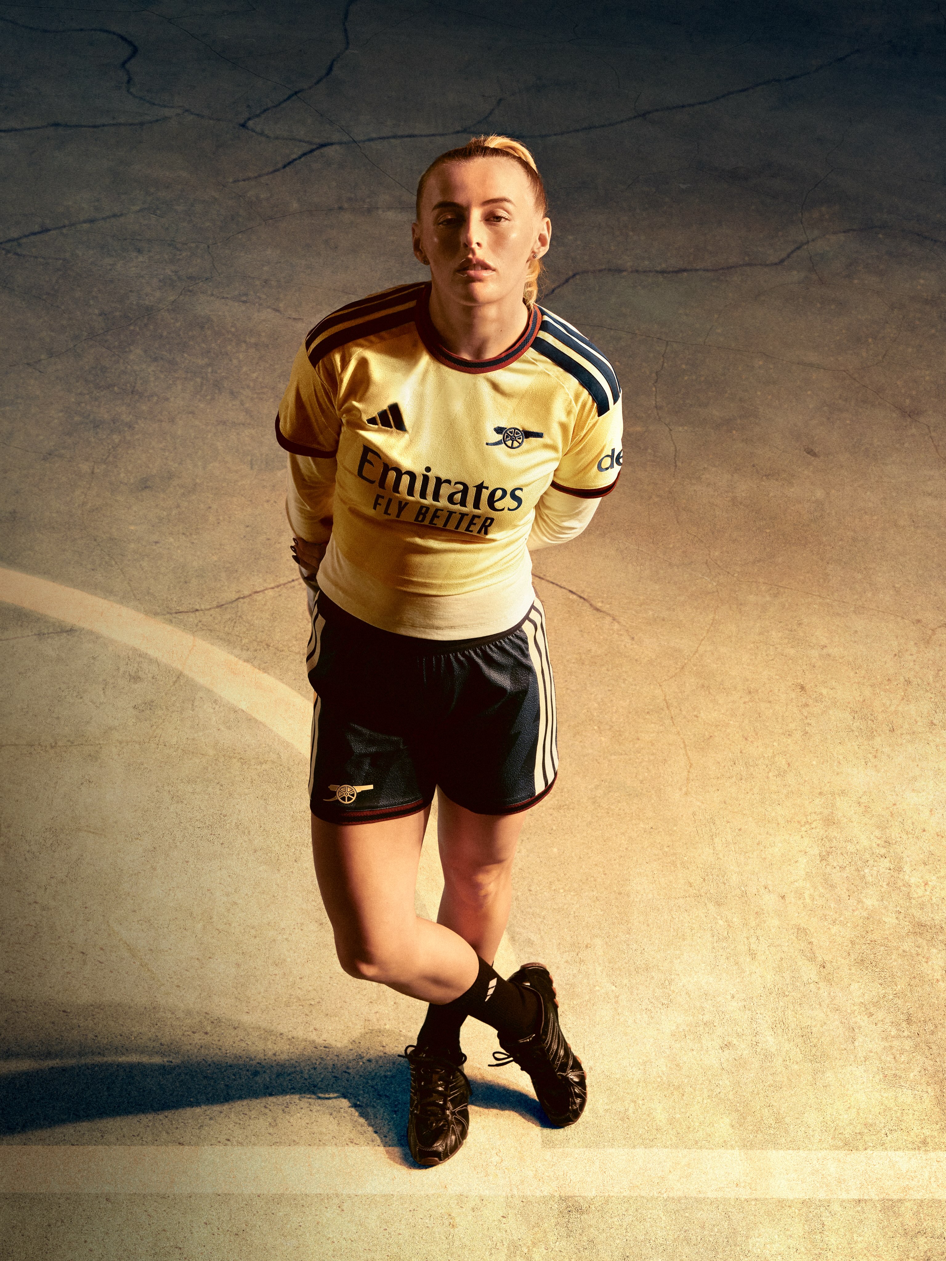 ARSENAL'S ADIDAS THIRD KIT REVIVES YELLOW AT £85 (image 4)
