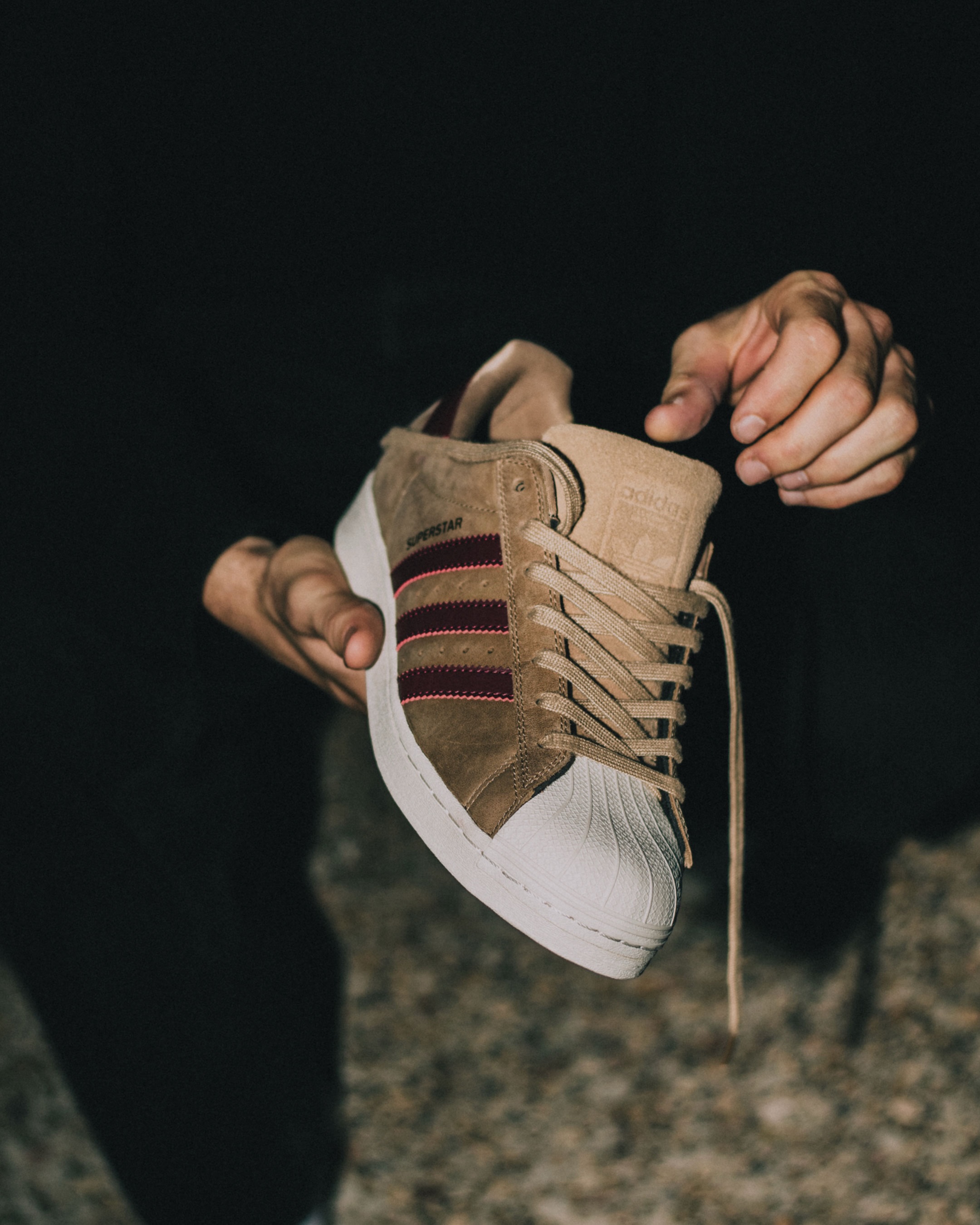 ADIDAS SUPERSTAR ADV COMES IN CARDBOARD AND GOLD (image 5)