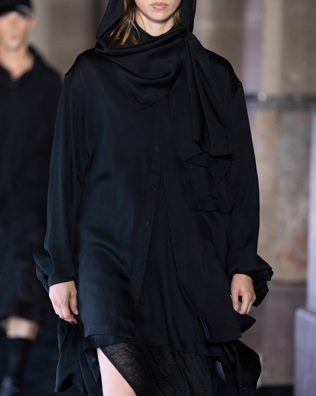 Y3 SS27 TURNS PALAIS BRONGNIART INTO A FOOTBALL PITCH (image 6)
