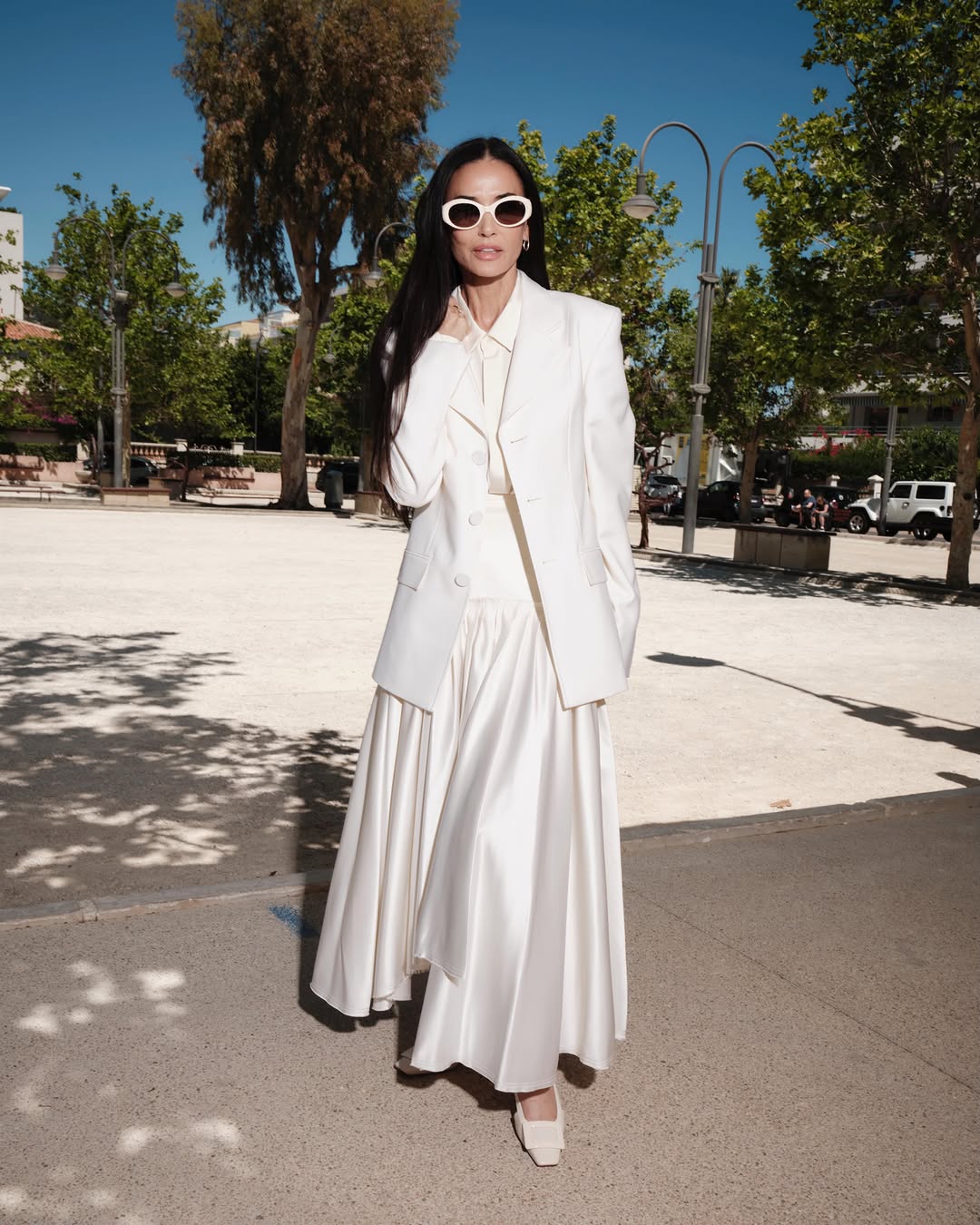 AMI PARIS TOOK CANNES TO LUNCH. THE GUEST LIST WAS THE STRATEGY. (image 5)