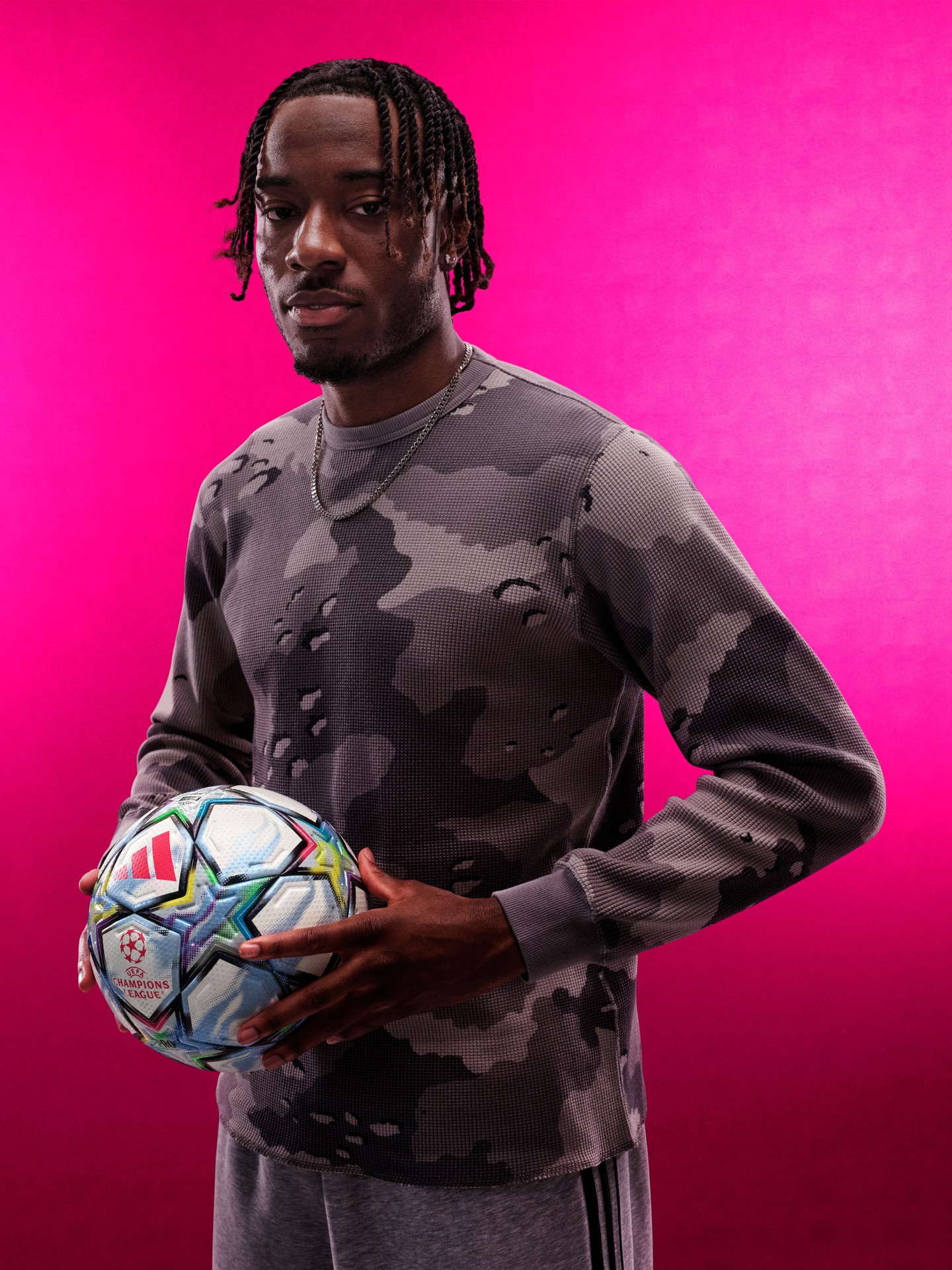 ADIDAS BUILDS ITS LAST CHAMPIONS LEAGUE BALL AROUND FOG (image 4)
