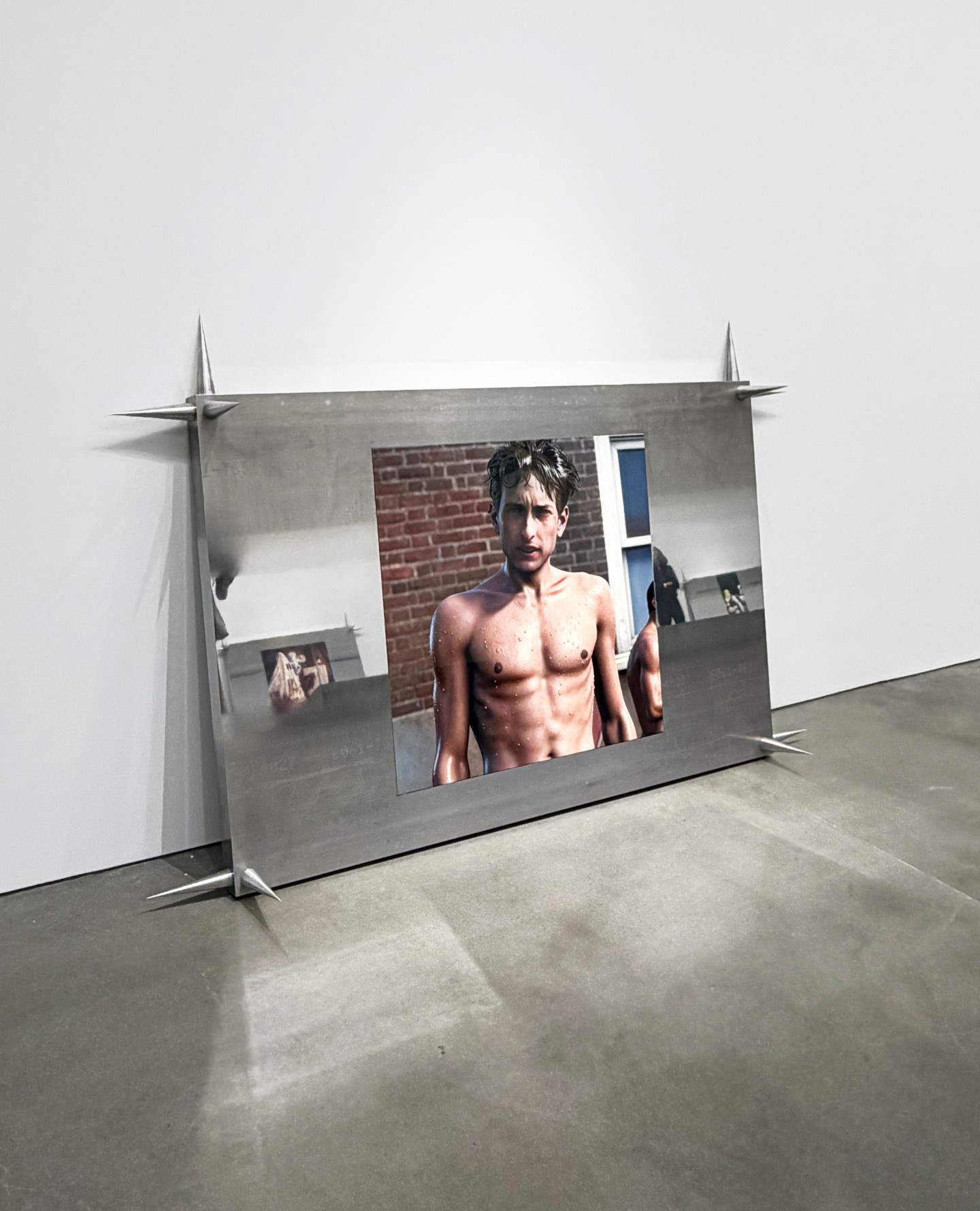 JORDAN WOLFSON NOW SHARES THREE GALLERIES AT ONCE (image 2)