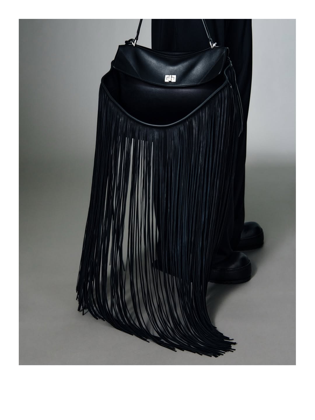 BALENCIAGA SPRING 27 SELLS UNSIZED AS THE CONCEPT (image 5)