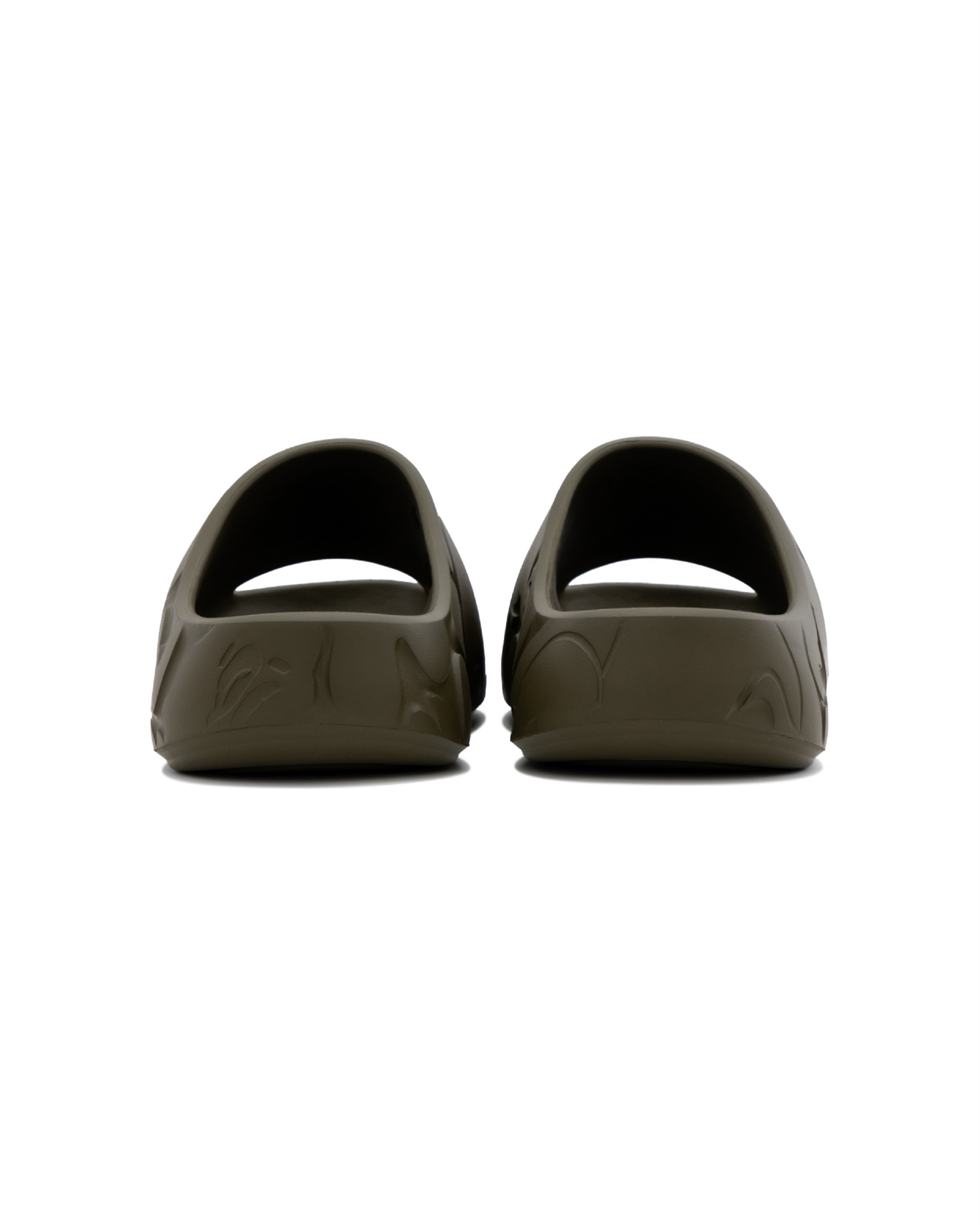BAPE SLIDE RETURNS AUG 1 WITH THREE SOLID CAMO COLORWAYS (image 4)