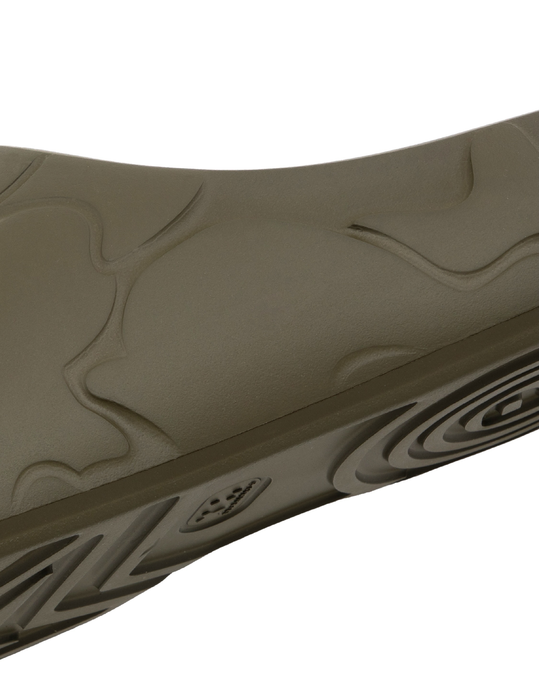 BAPE SLIDE RETURNS AUG 1 WITH THREE SOLID CAMO COLORWAYS (image 5)