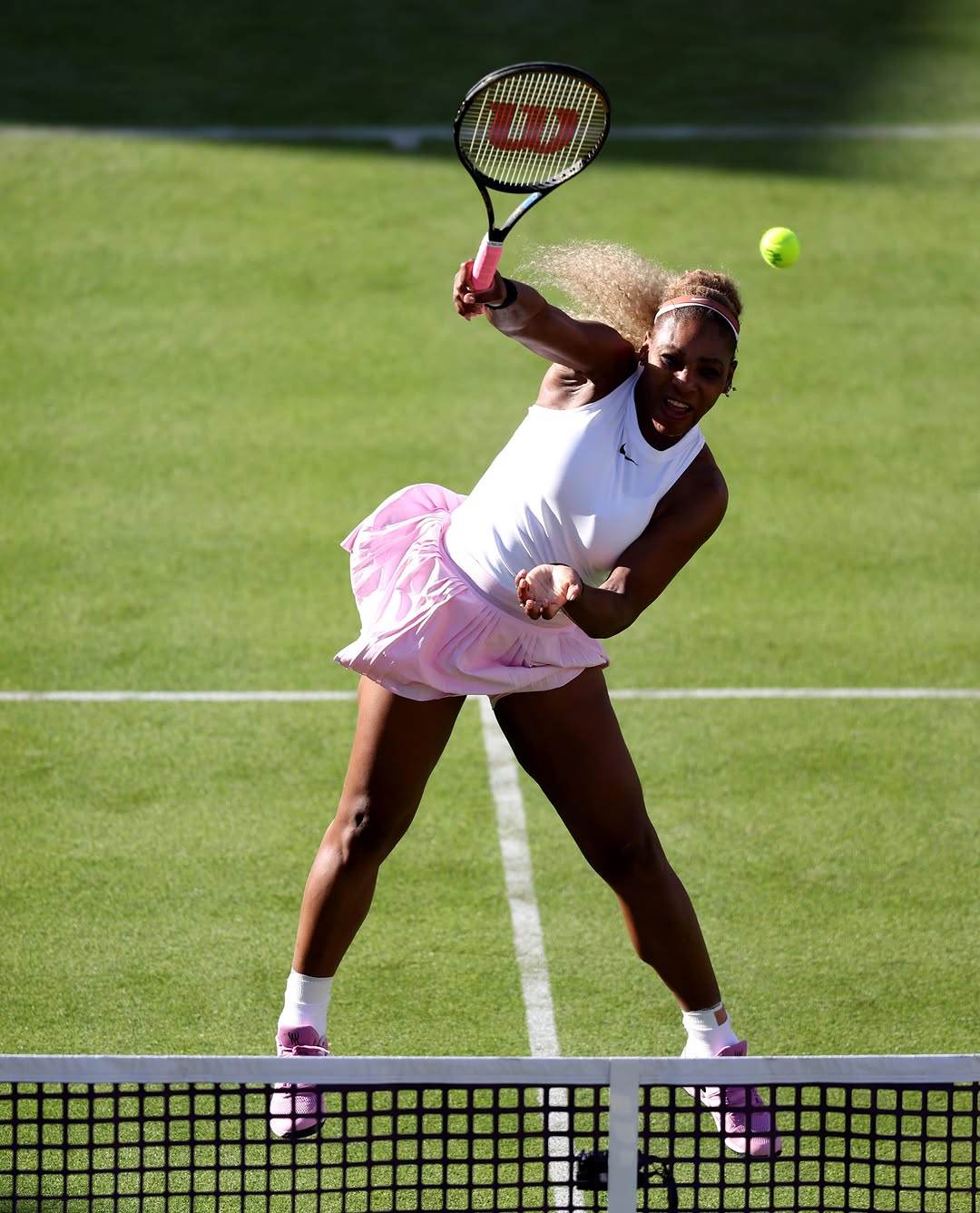 SERENA WILLIAMS WINS FIRST PRO MATCH IN FOUR YEARS (image 4)