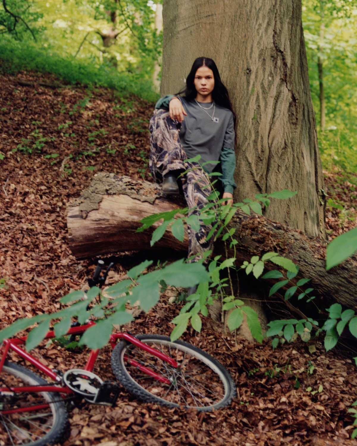 CARHARTT WIP'S CAMO FEATHER TREE PRINT GETS STONE WASHED (image 2)