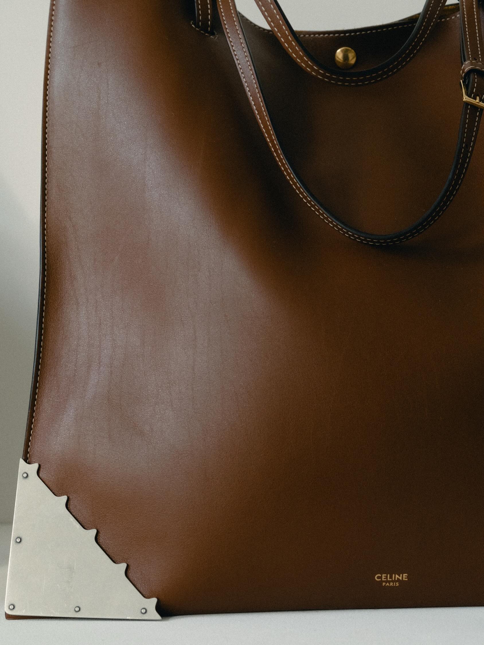 CELINE GIVES MENSWEAR ITS OWN RUNWAY FOR THE FIRST TIME (image 3)