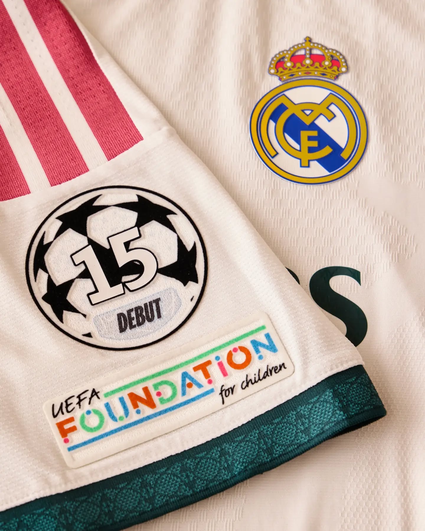 UEFA GIVES CHAMPIONS LEAGUE DEBUTANTS A ONE OF ONE CARD (image 2)