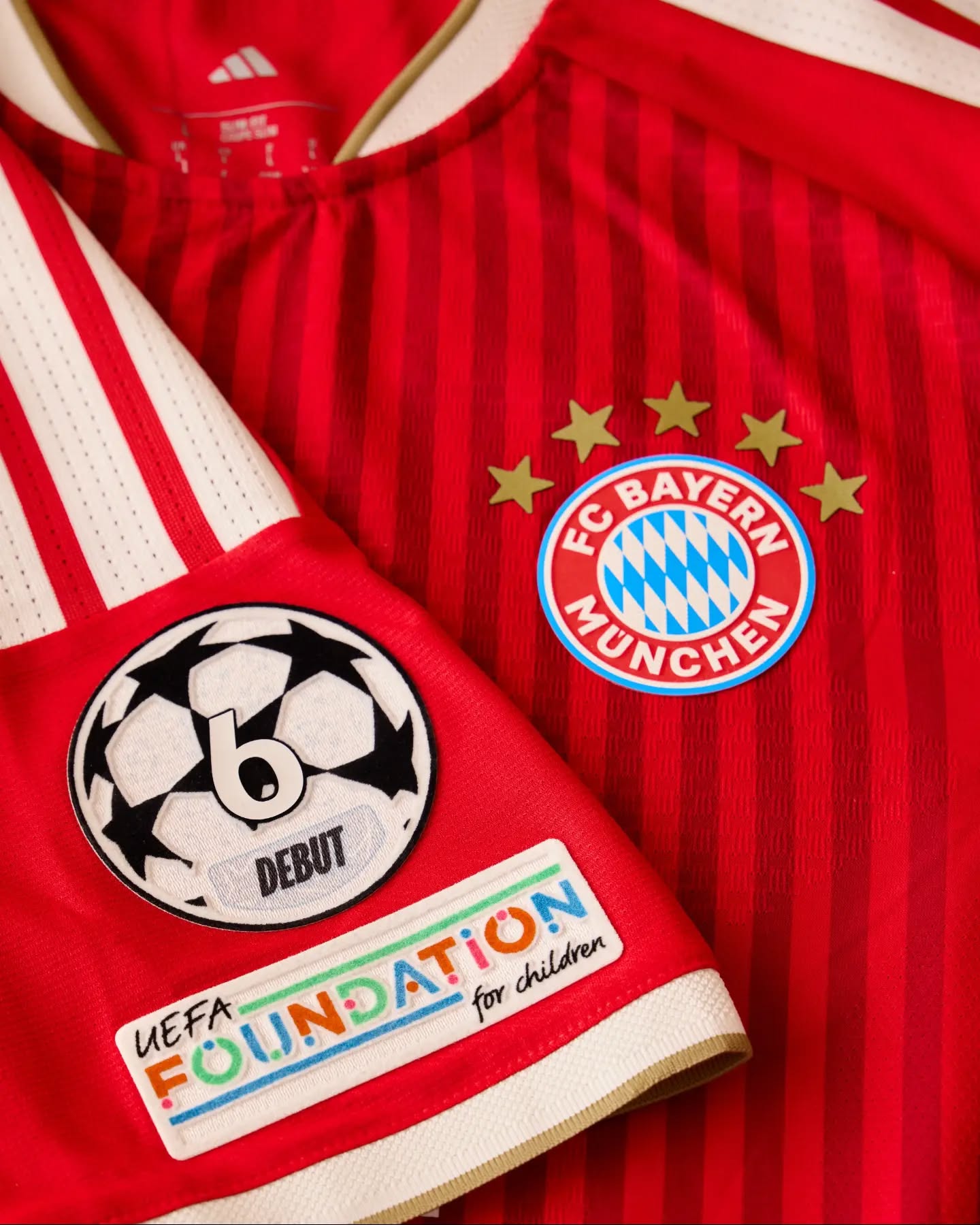 UEFA GIVES CHAMPIONS LEAGUE DEBUTANTS A ONE OF ONE CARD (image 4)