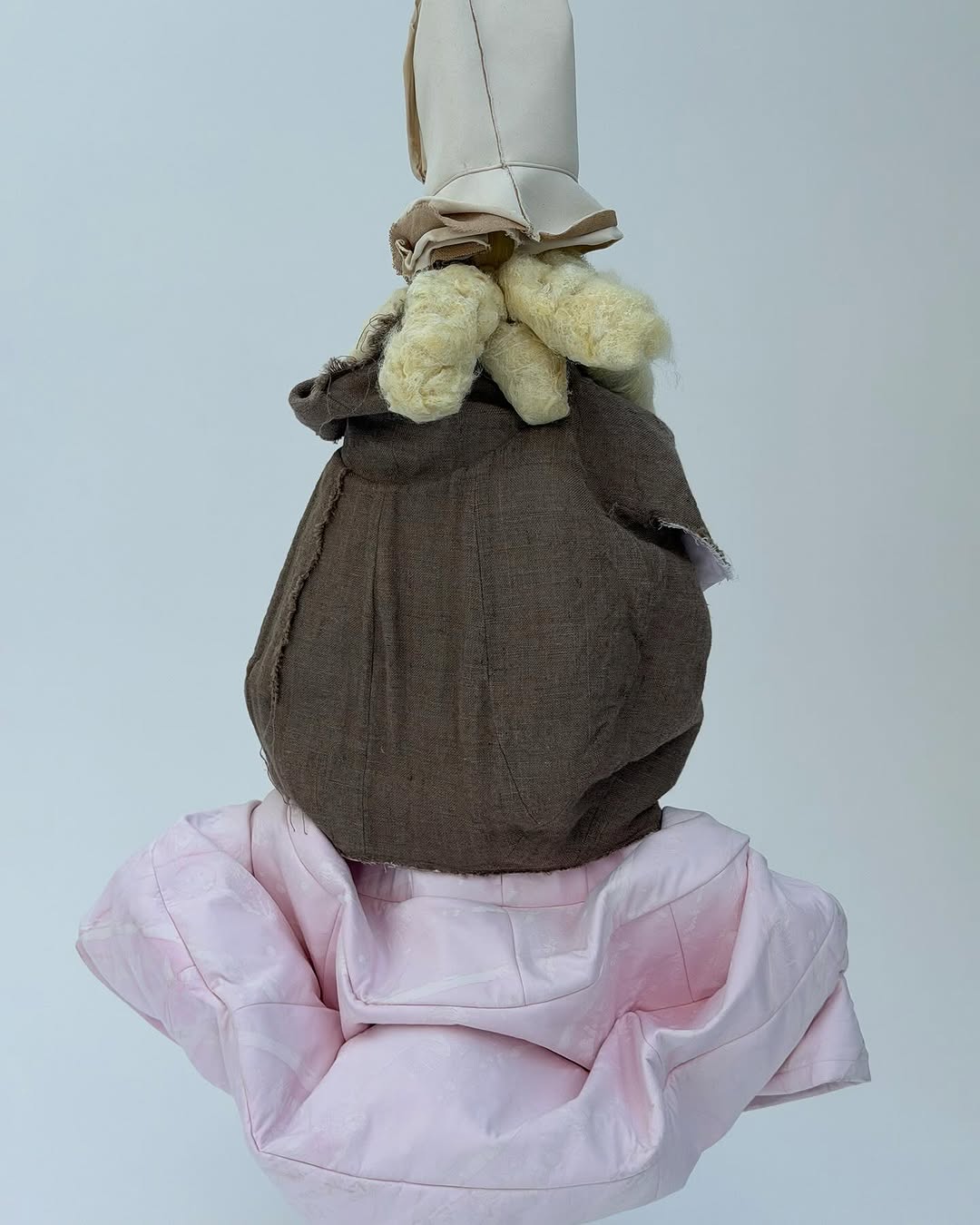 Why Comme des Garçons SS26 in CR Fashion Book Is Not a Campaign (image 2)