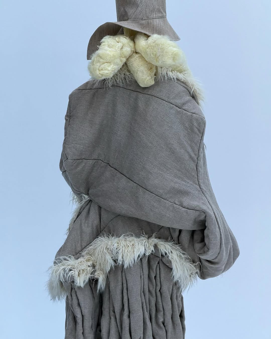 Why Comme des Garçons SS26 in CR Fashion Book Is Not a Campaign (image 5)