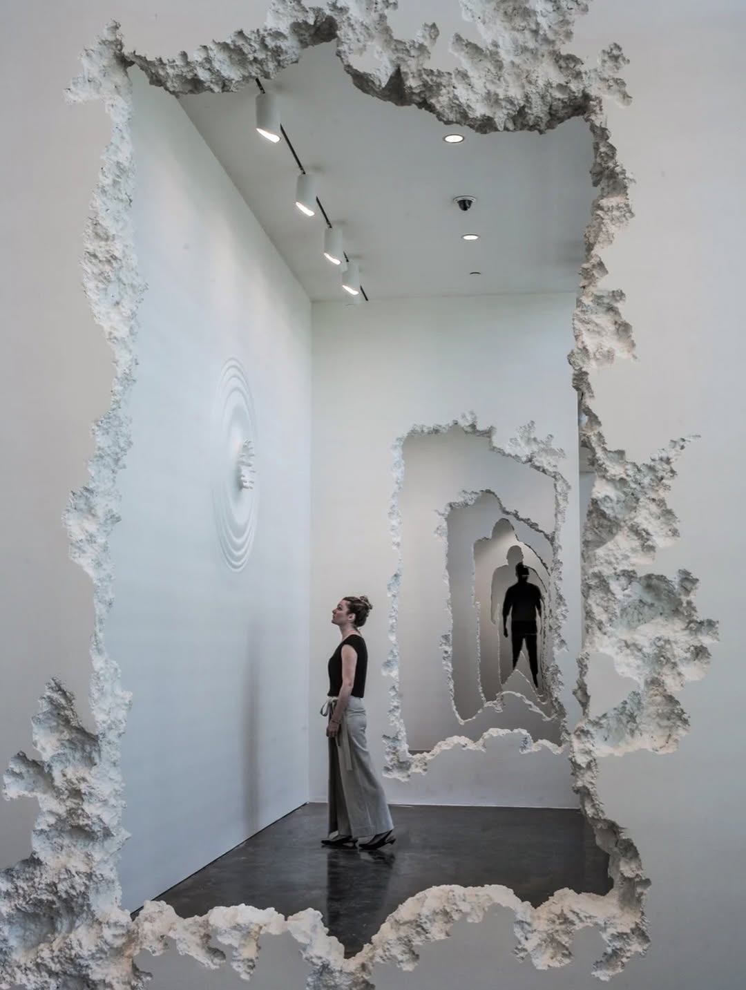 Daniel Arsham Wall Excavation Carved 300 Feet of Walls Into a Human Form (image 4)