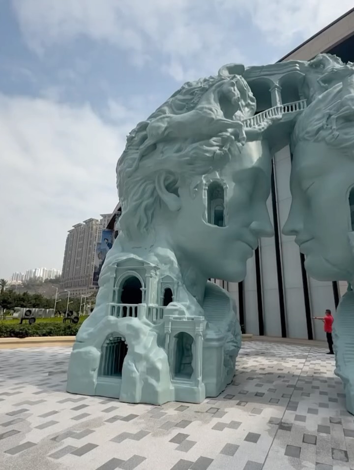 Daniel Arsham Turned Two Hollow Heads Into a Walkable Architecture (image 4)