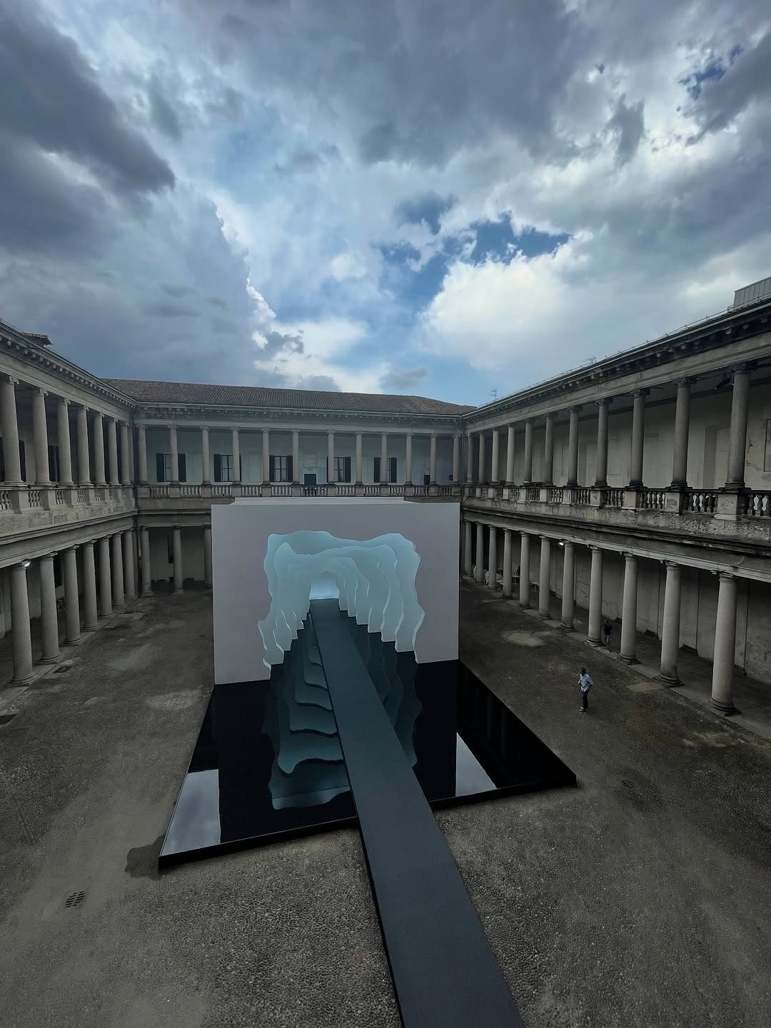 ARSHAM AND KOHLER WALKED THROUGH PALAZZO DEL SENATO (image 3)