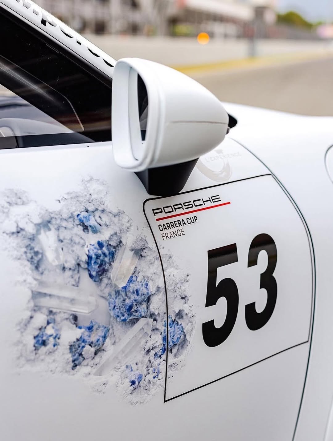 ARSHAM PUT AN ERODED PORSCHE ON A REAL RACE GRID (image 4)