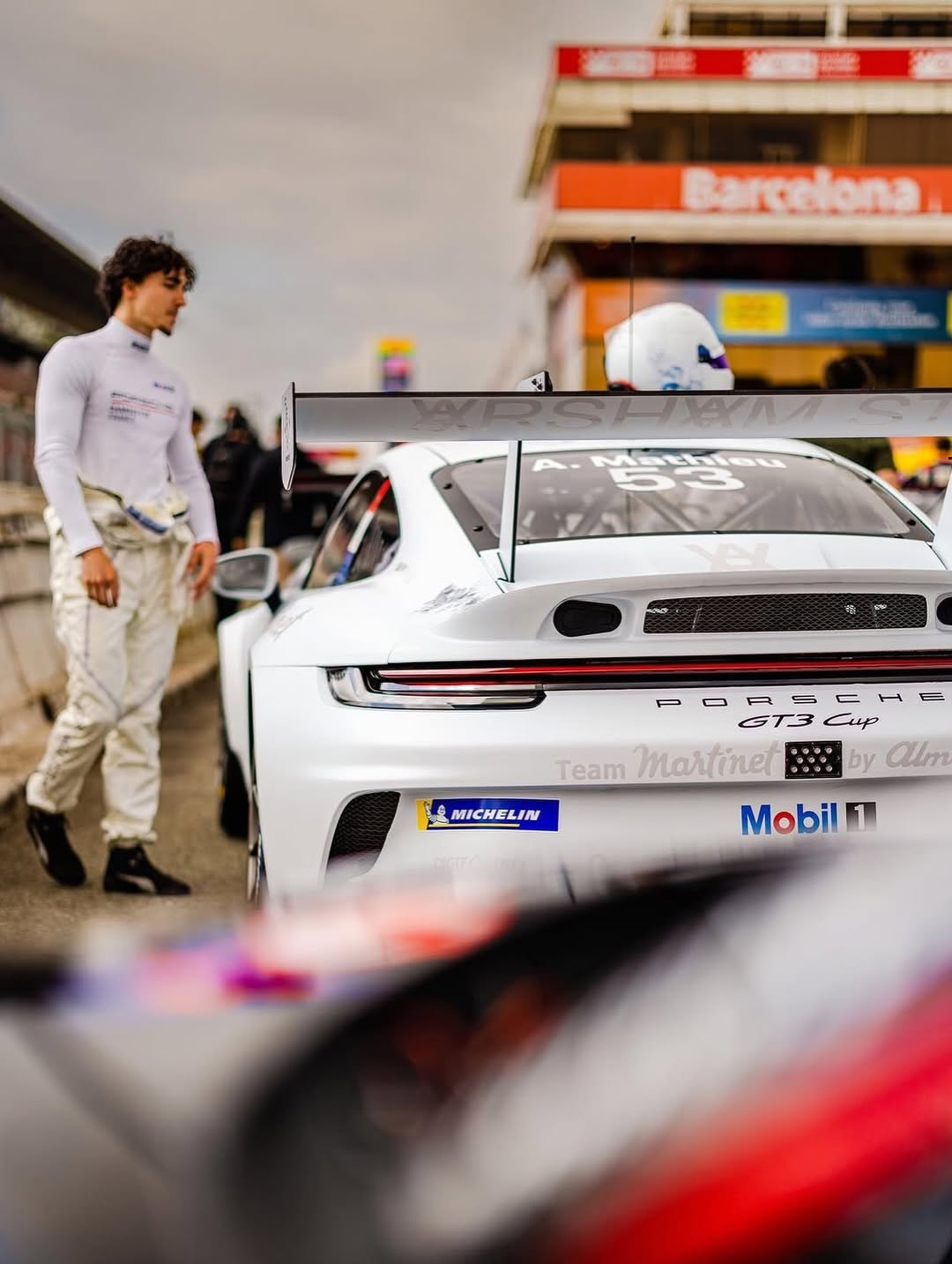 ARSHAM PUT AN ERODED PORSCHE ON A REAL RACE GRID (image 9)