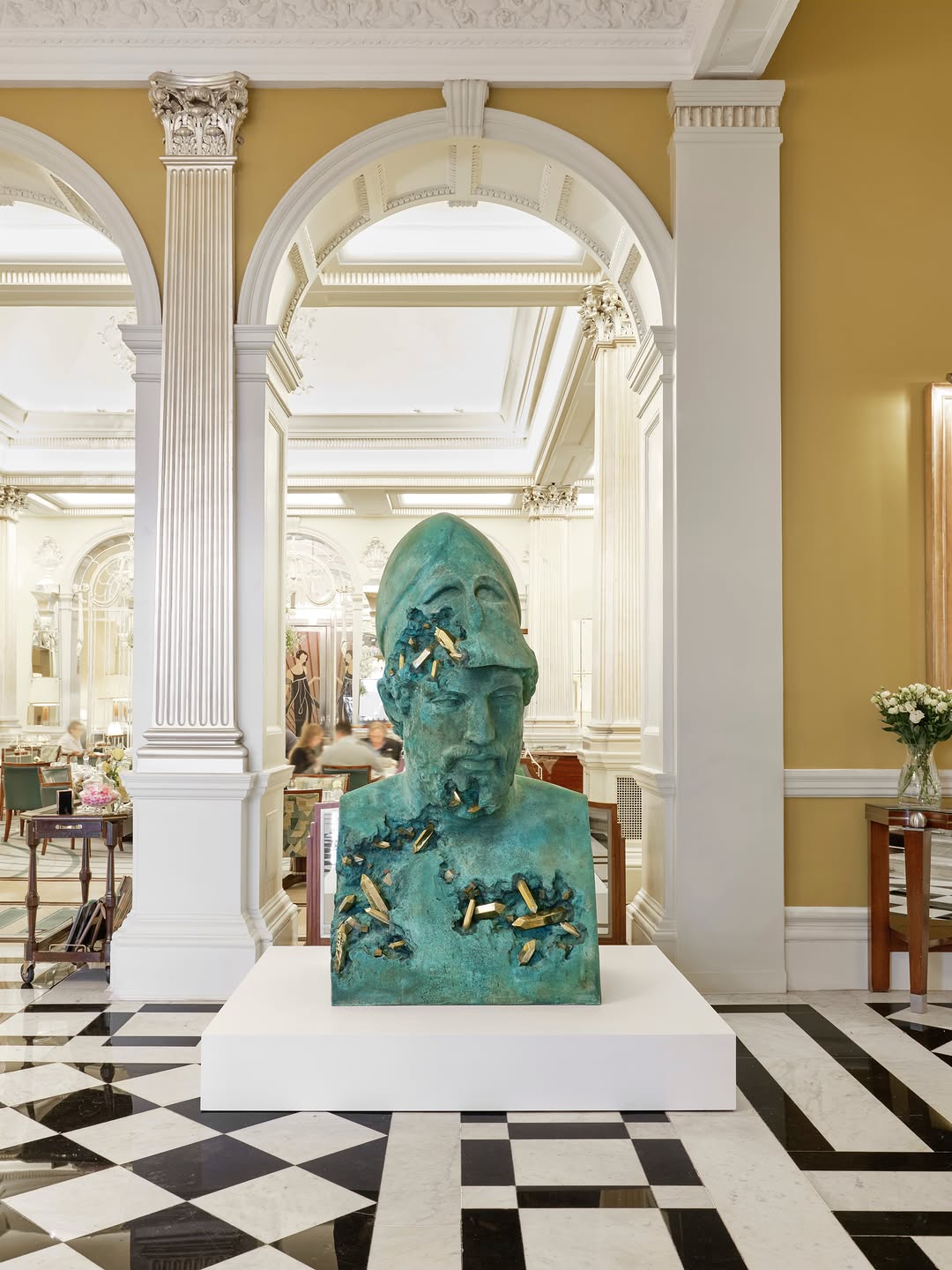 ARSHAM SIGNS AT PERROTIN LONDON IN CLARIDGES JUNE 18