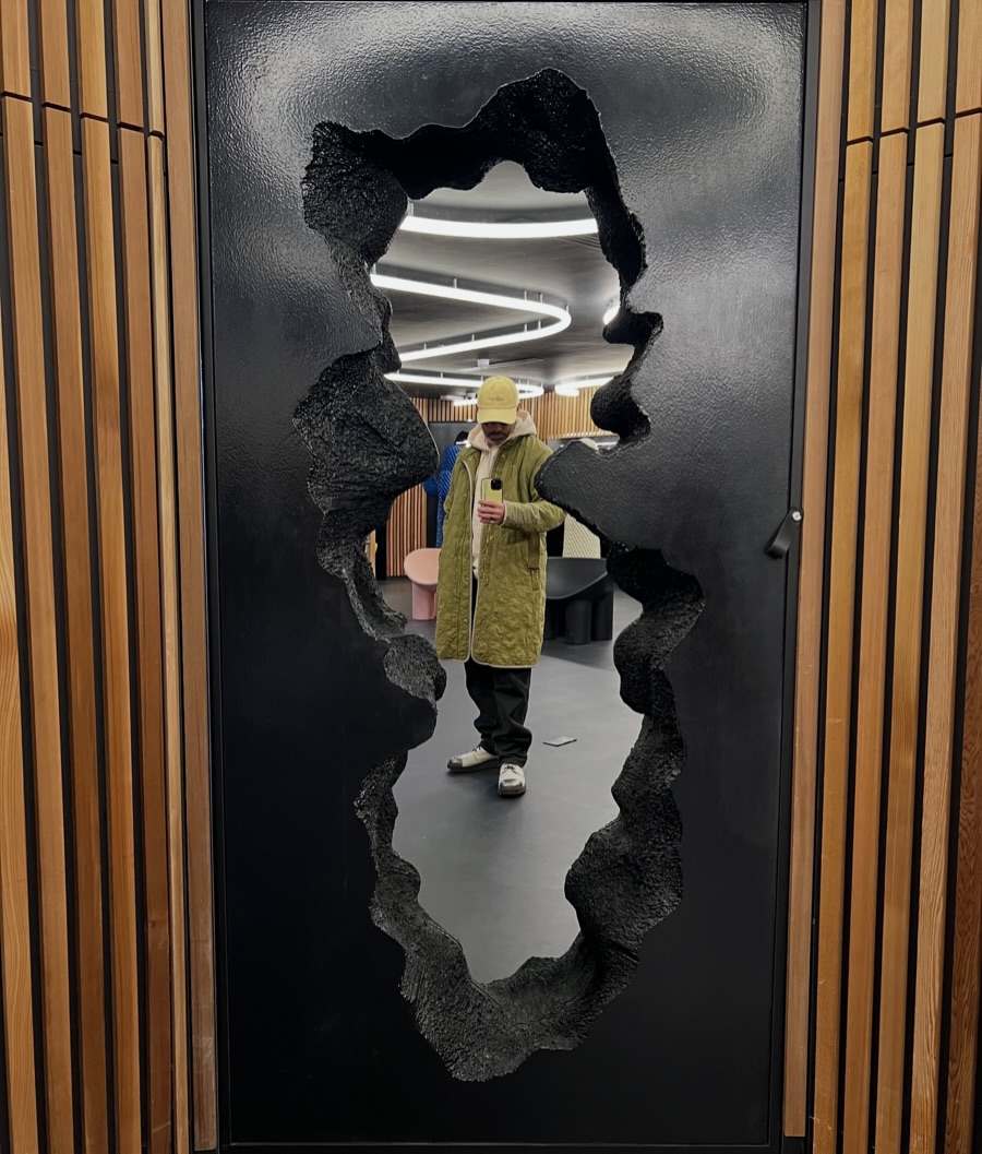 DANIEL ARSHAM TURNS 46 STILL CHASING FICTIONAL ARCHAEOLOGY (image 4)