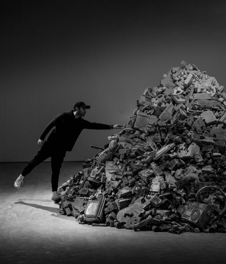 DANIEL ARSHAM TURNS 46 STILL CHASING FICTIONAL ARCHAEOLOGY (image 8)