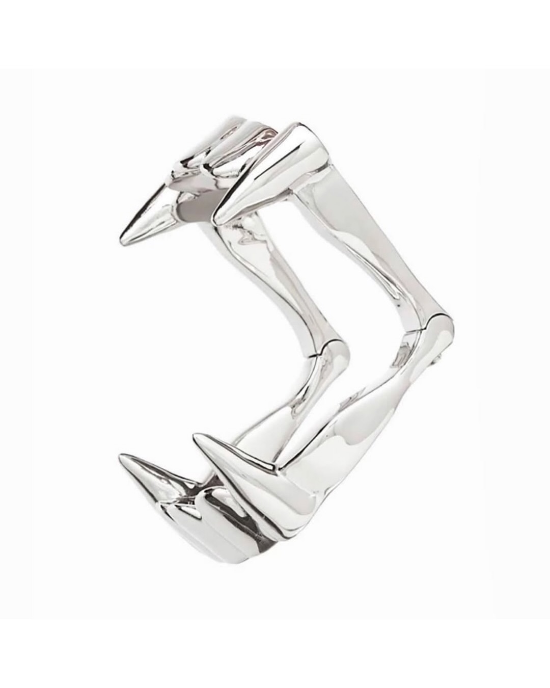 A VAMPIRE FANGS CUFF DEBUTED ON RAF SIMONS' LAST RUNWAY (image 2)
