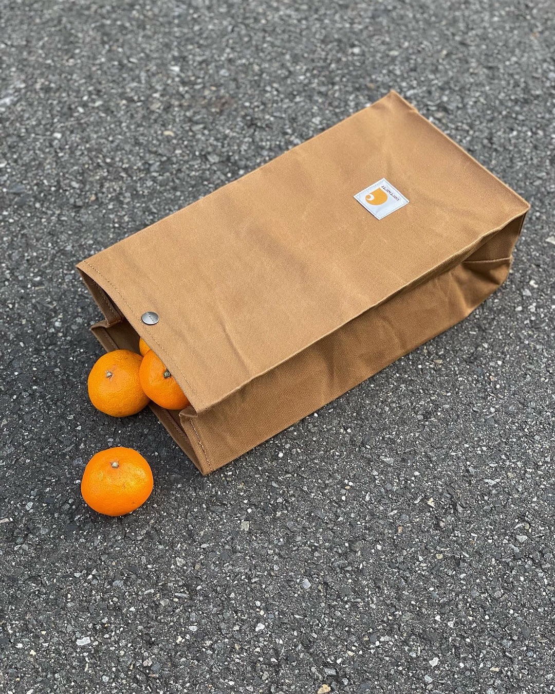 CARHARTT WIP'S LUNCH BAG RESURFACES ON DAS ARCHIVEE (image 5)