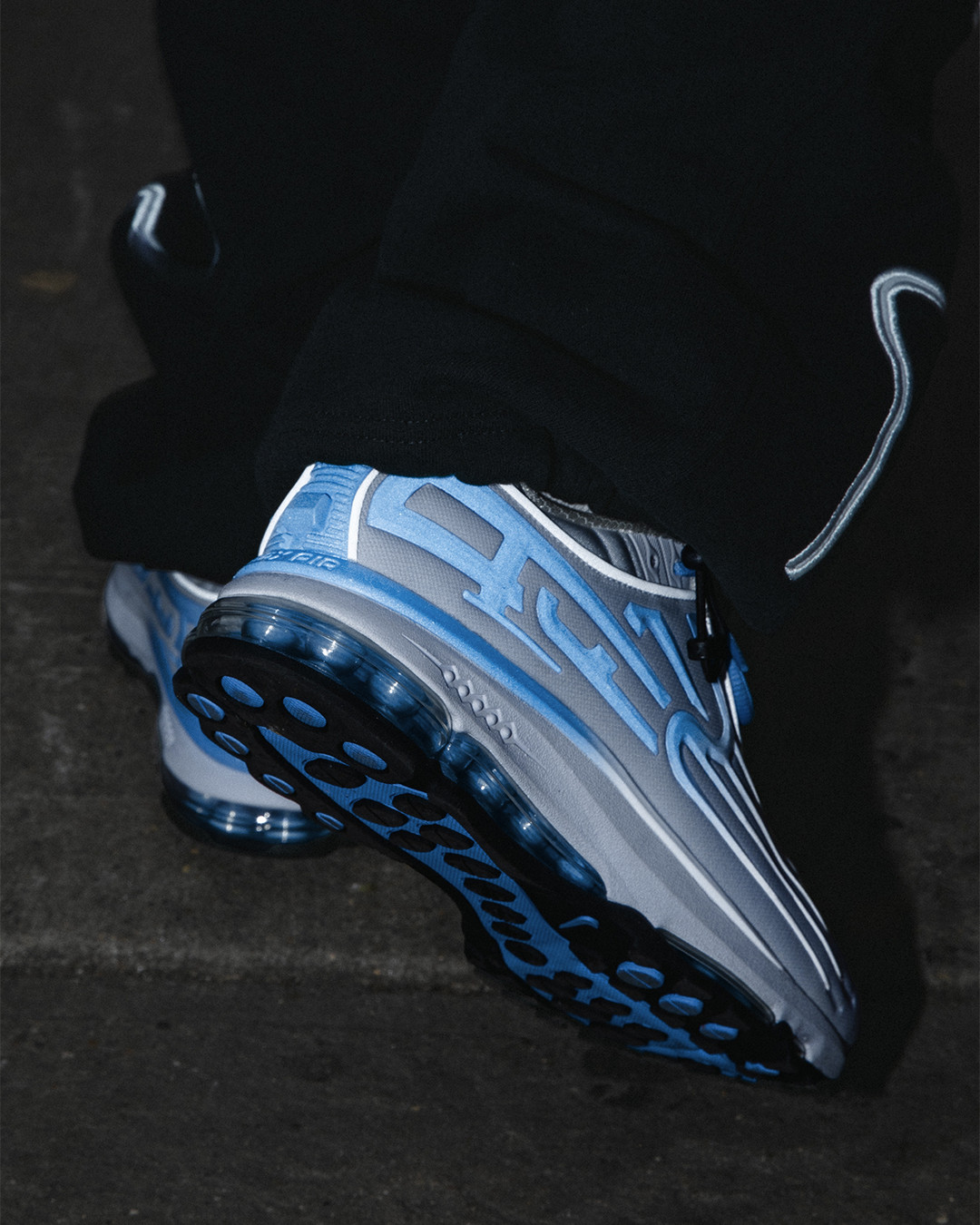SUPREME REVIVES NIKE'S 2001 AIR ECSTASY AT DSM LA (image 5)