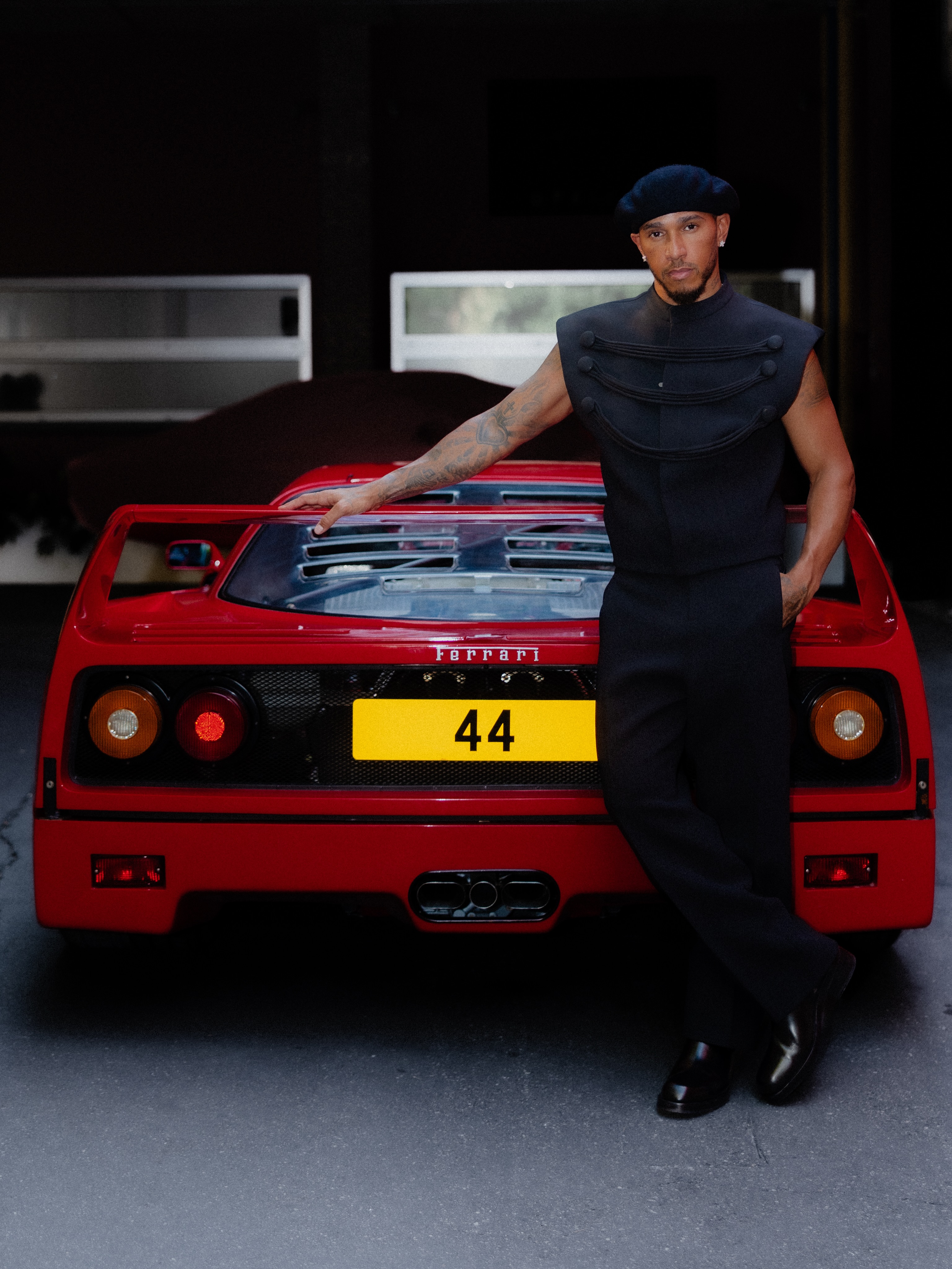 LEWIS HAMILTON PARKS HIS F40 ON MONZA'S DEAD BANKING (image 8)