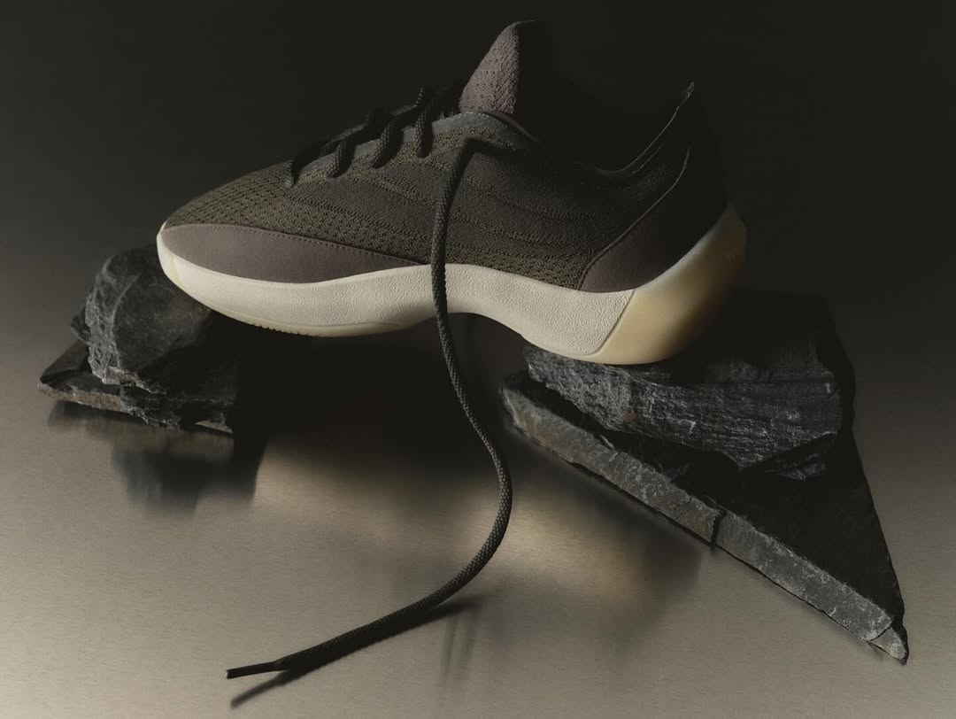 Fear of God III Basketball Cinder Is the Last One in This Silhouette (image 4)