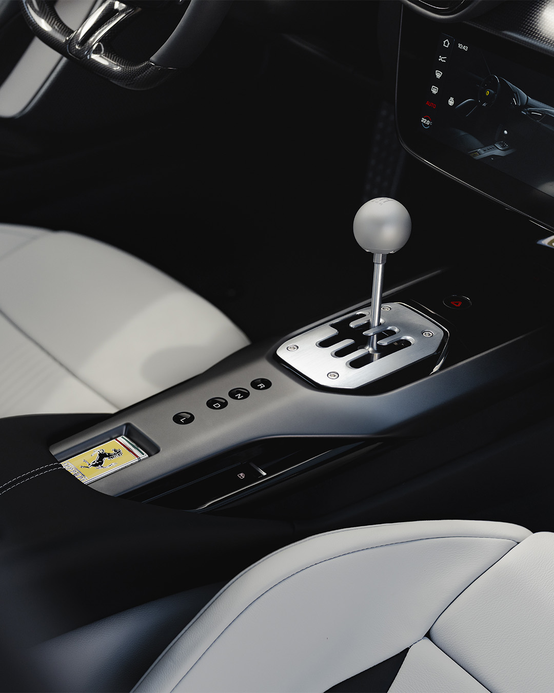 FERRARI'S NEW MANUAL GEARBOX HAS NO CLUTCH LINKAGE (image 2)