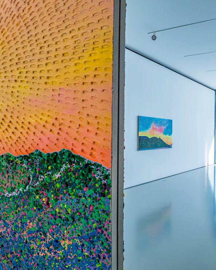 JENNIFER GUIDI BUILDS PAINTINGS OUT OF SAND (image 6)