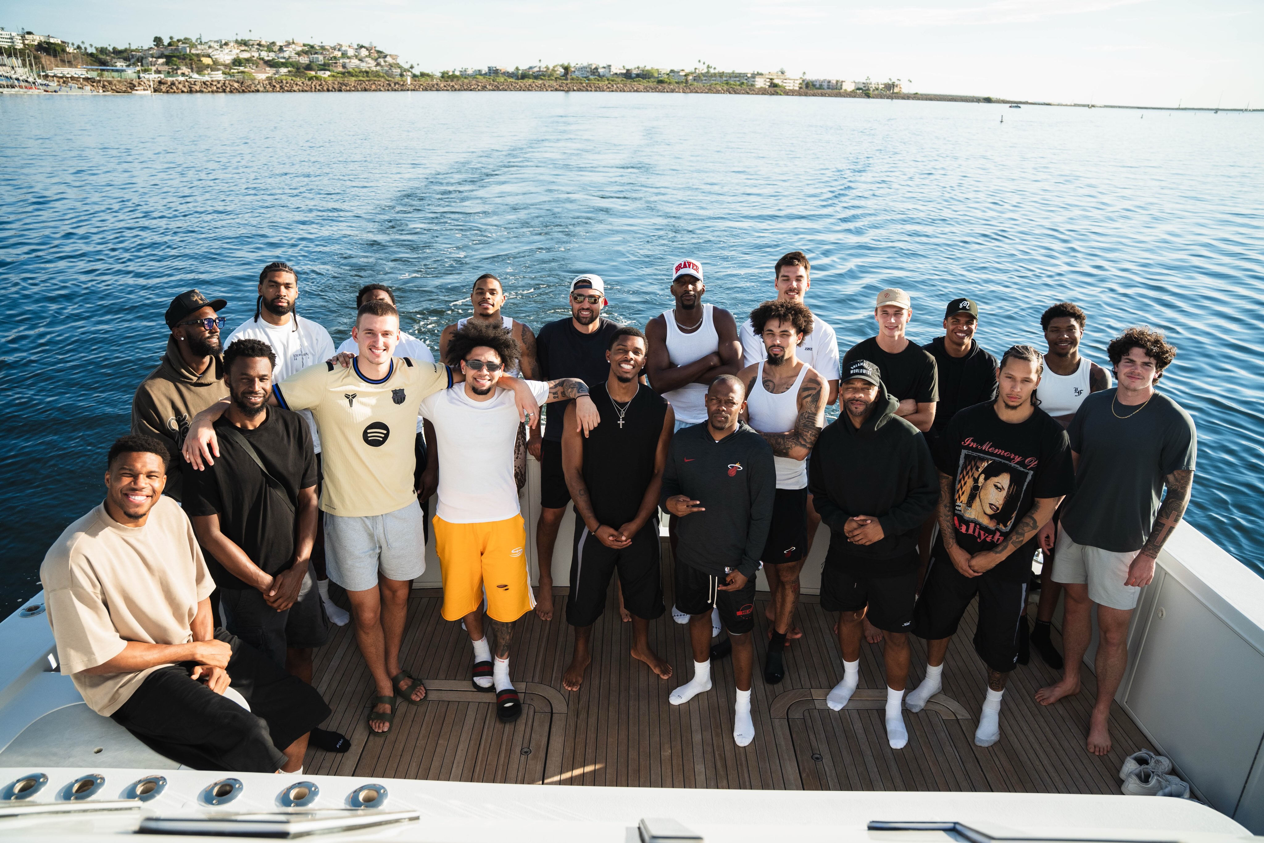 GIANNIS AND KLAY THOMPSON BOND ON A MIAMI BOAT