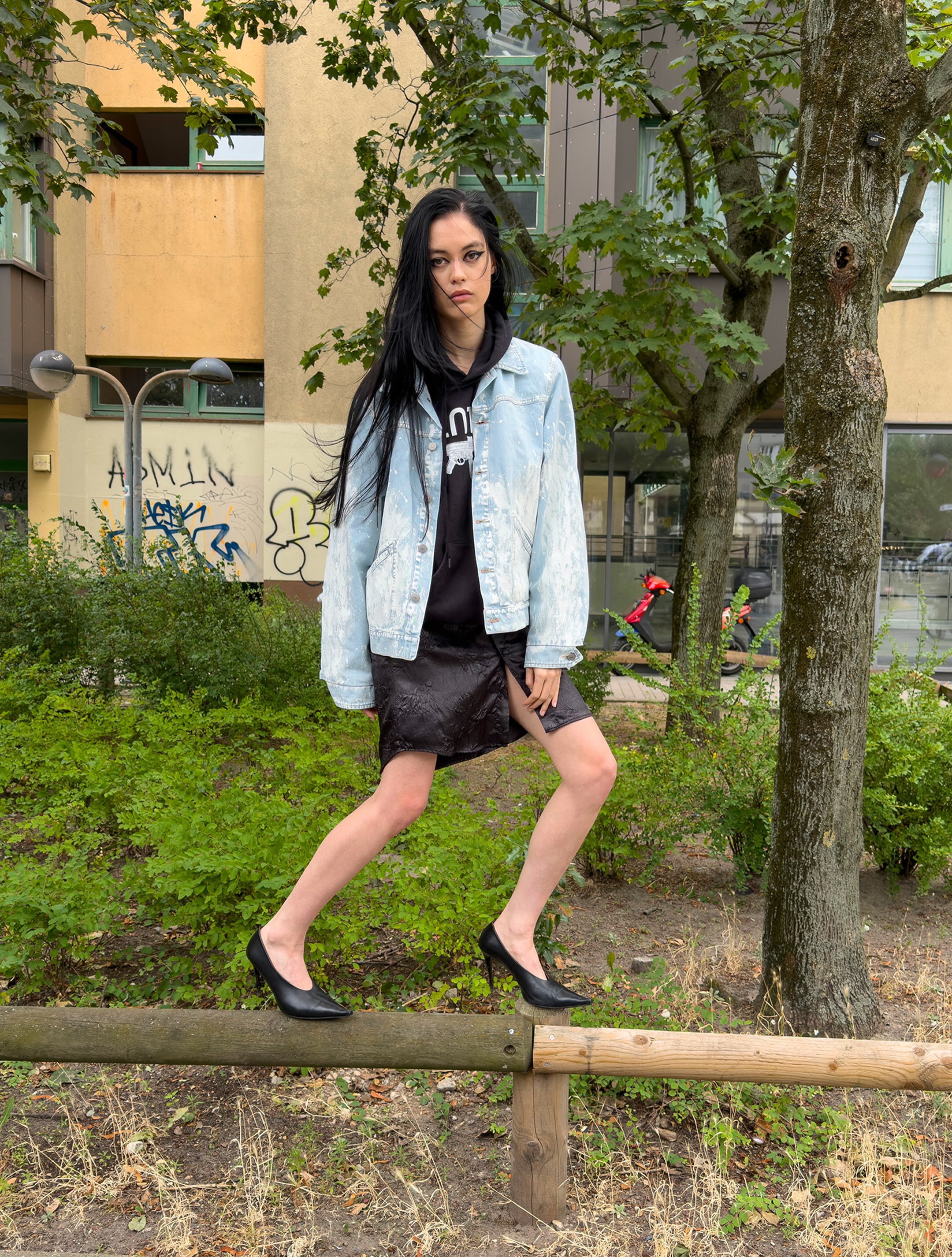 GOAT SHOT ITS EDITORIAL IN BERLIN'S SO36, NOT A STUDIO (image 2)