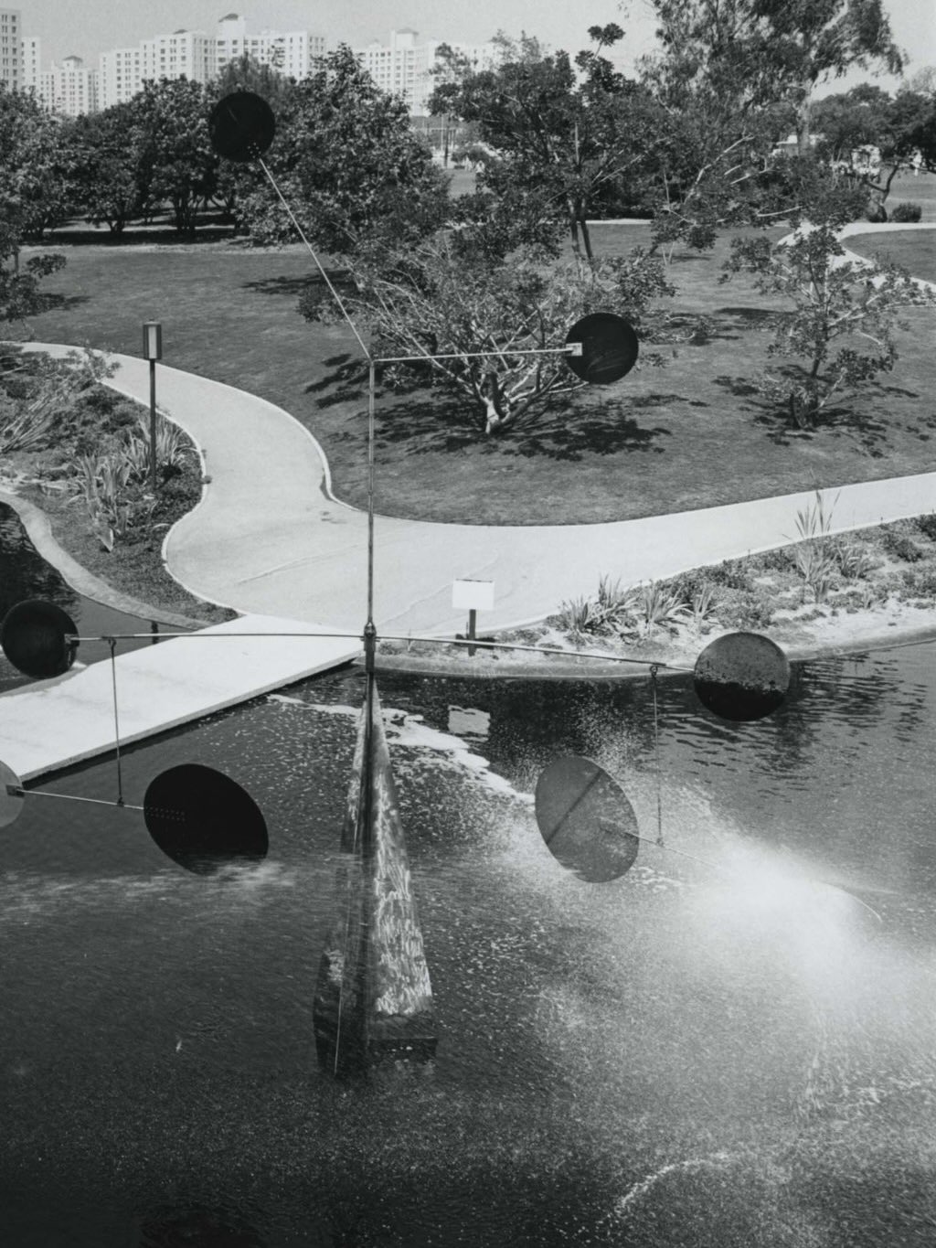 CALDER FOUNTAIN RETURNS TO A REBUILT LACMA IN 2026 (image 5)