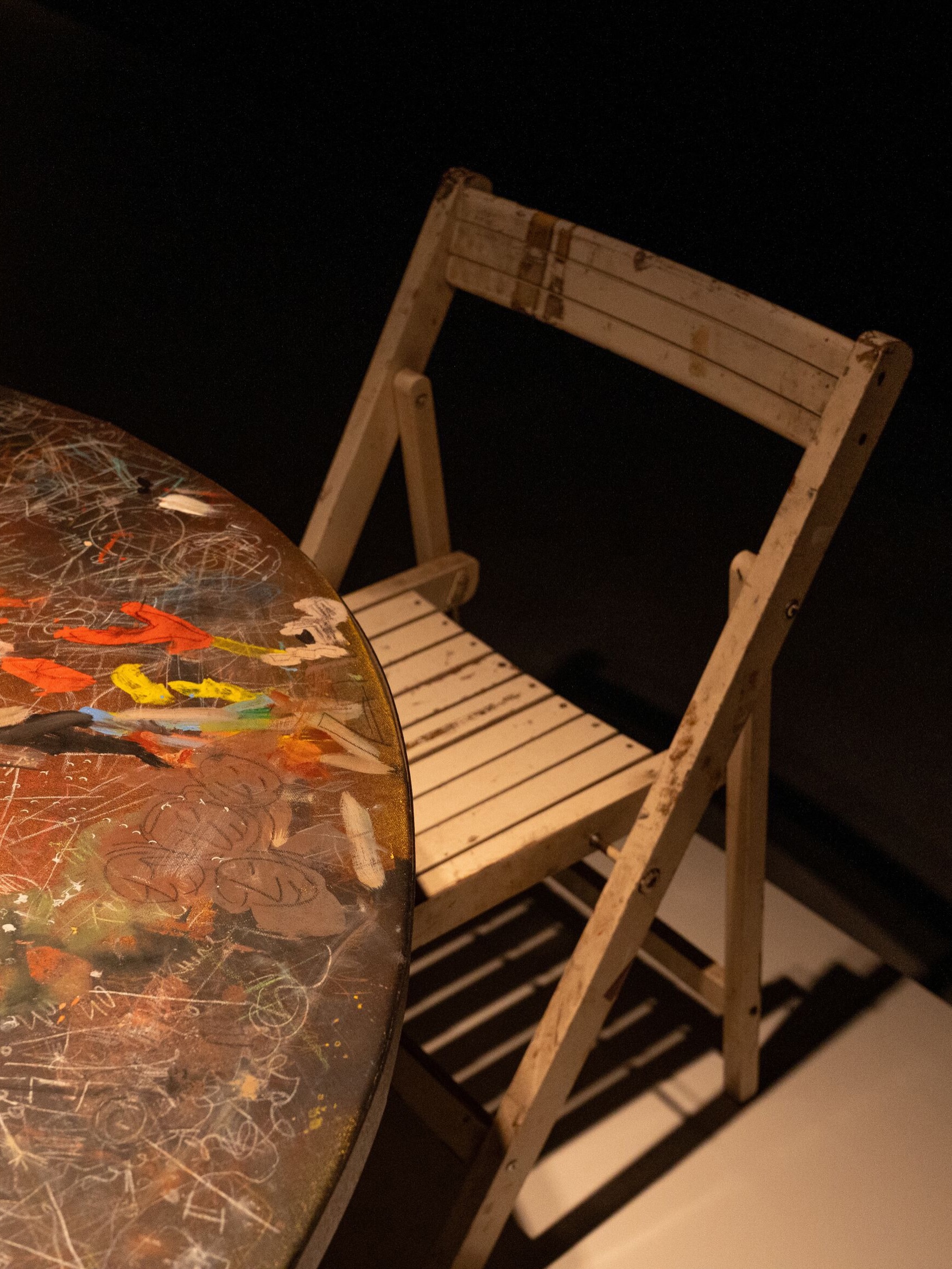 GUILLERMO KUITCA'S 1994 TABLE ANCHORS BUENOS AIRES SHOW (image 4)