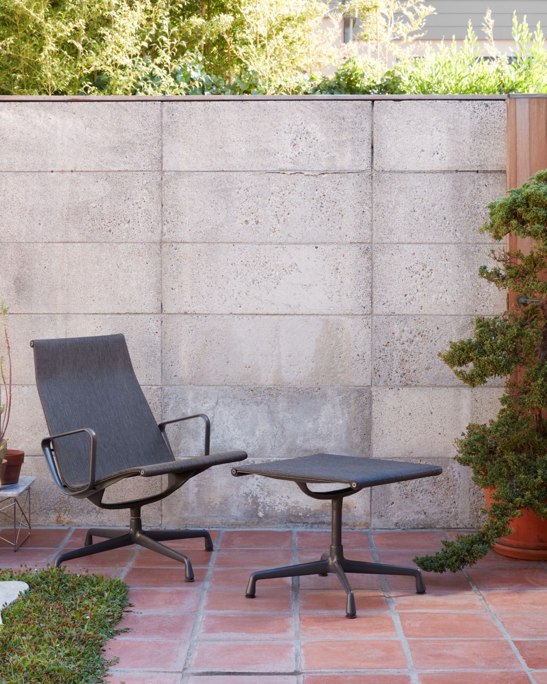 HERMAN MILLER'S AERON LOST 1.85 POUNDS OF ALUMINUM (image 3)