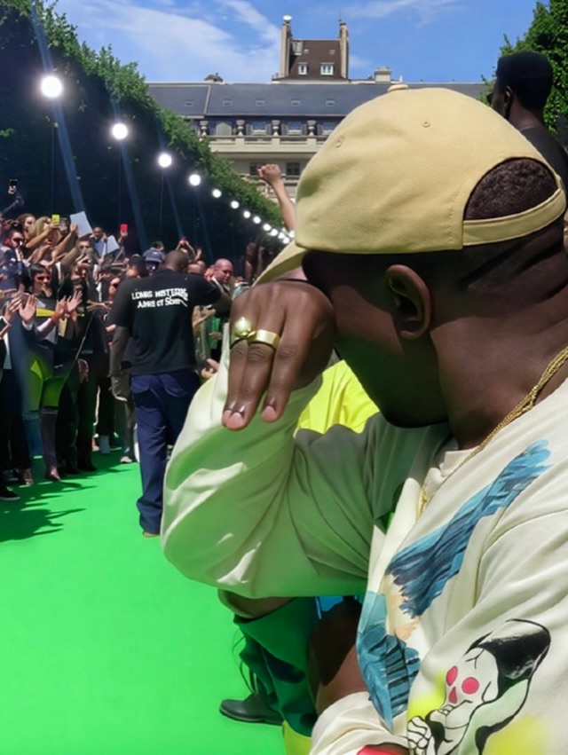 Kanye Hugged Virgil Abloh After His Louis Vuitton Debut (image 7)