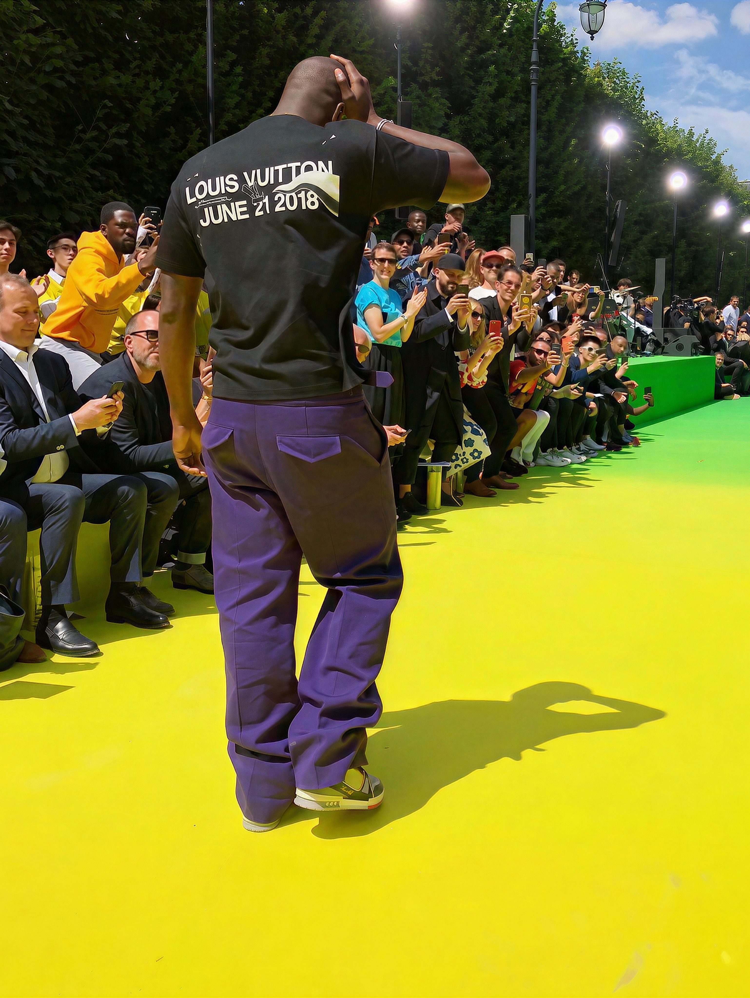 Kanye Hugged Virgil Abloh After His Louis Vuitton Debut (image 9)