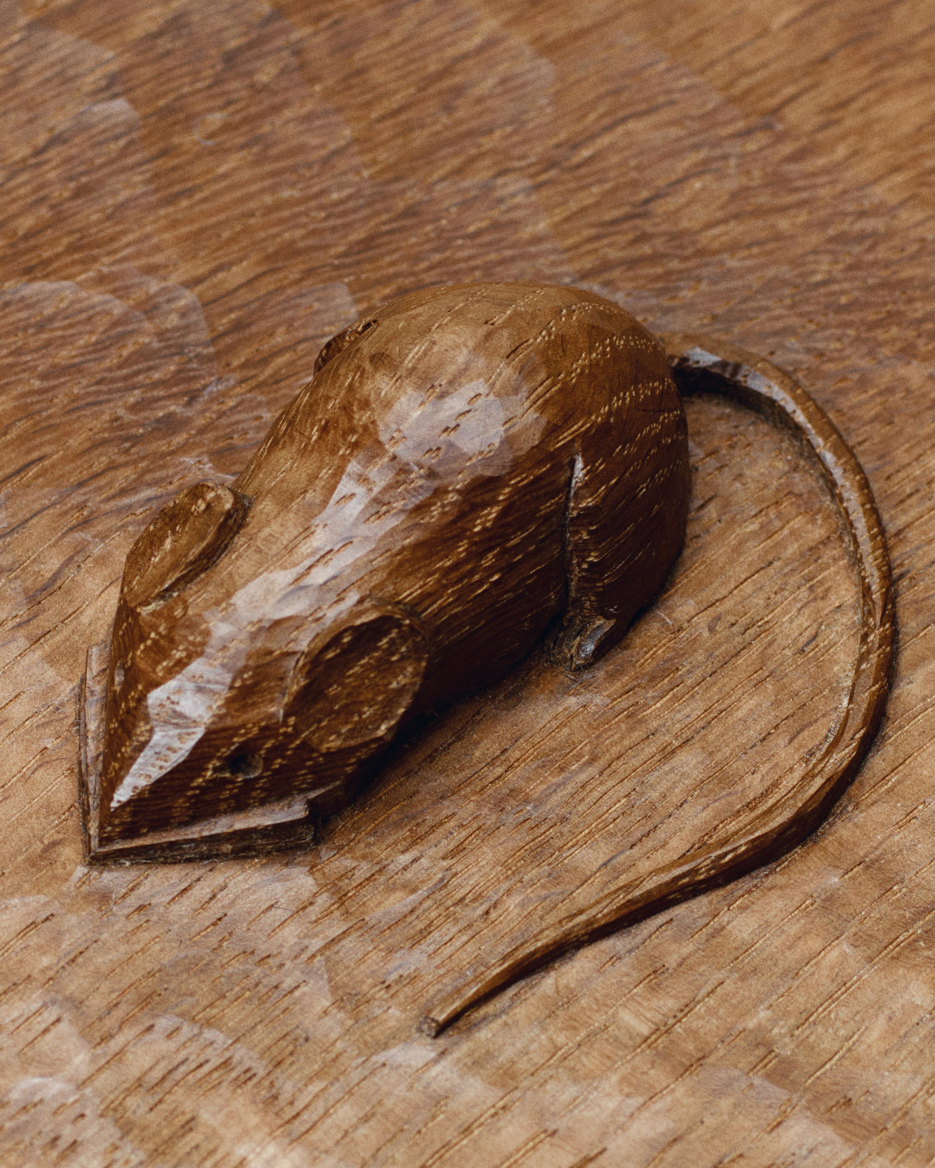 JW ANDERSON X MOUSEMAN PUTS A 1919 MOUSE ON EVERY PIECE (image 4)