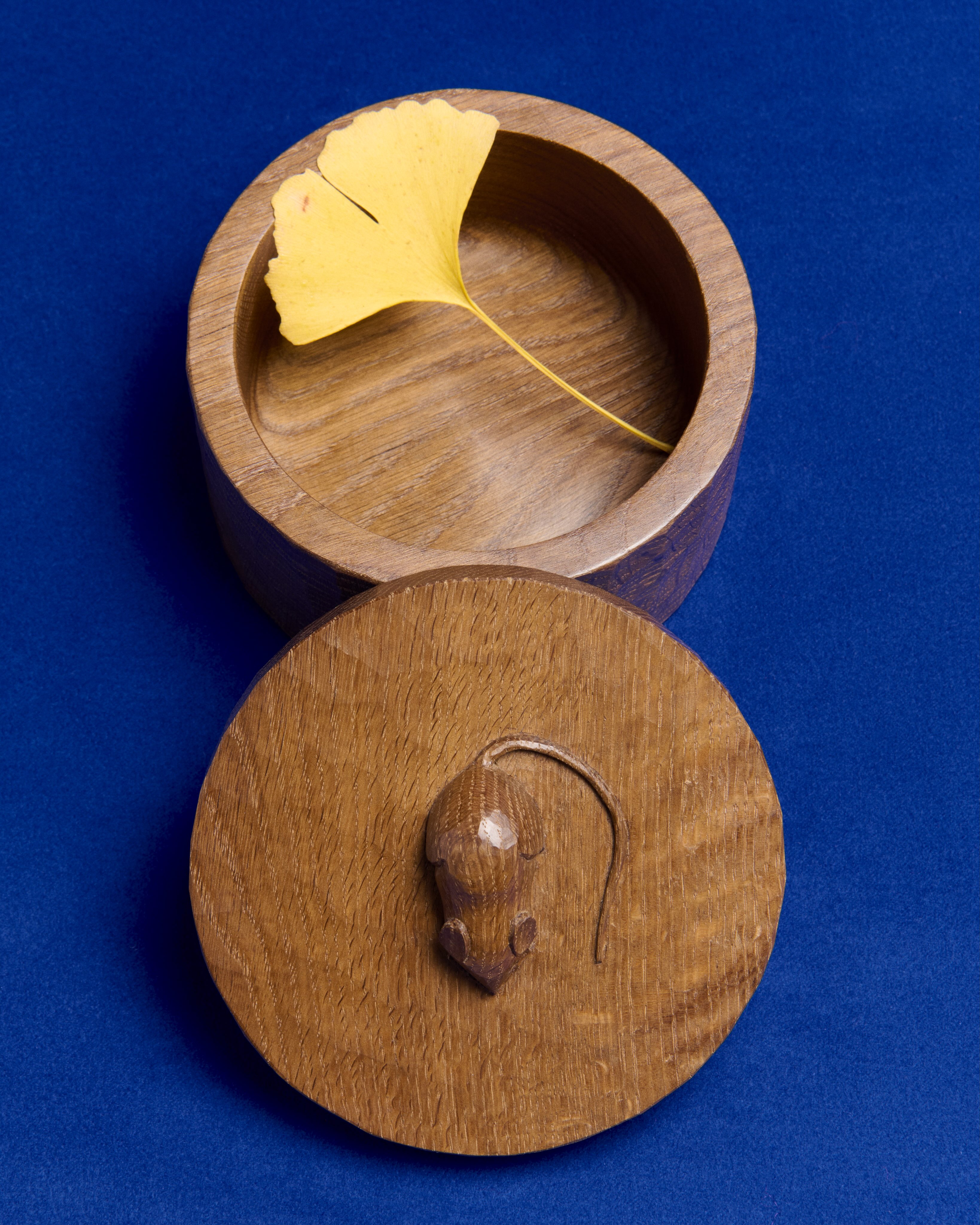 JW ANDERSON X MOUSEMAN PUTS A 1919 MOUSE ON EVERY PIECE (image 7)