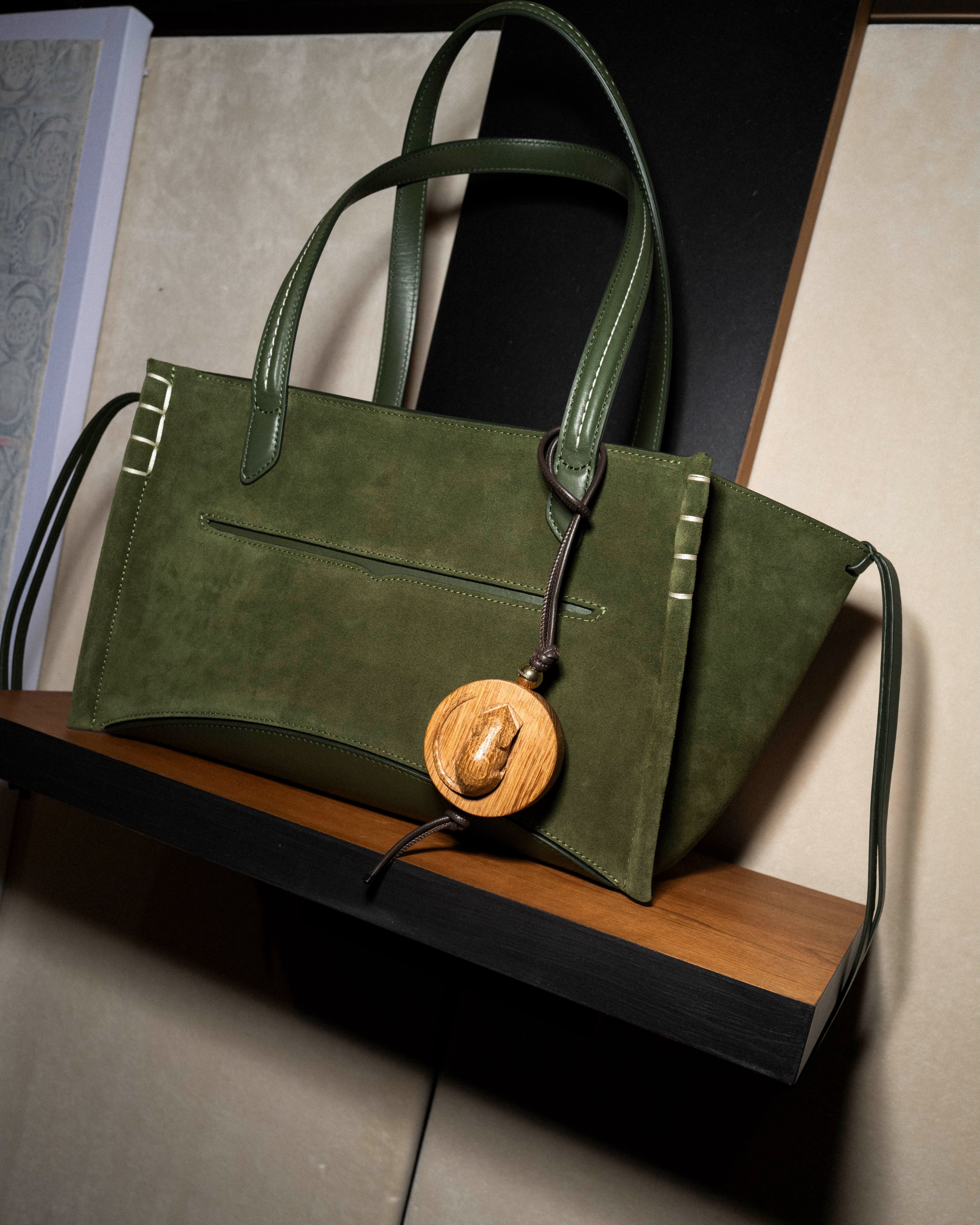 JW ANDERSON X MOUSEMAN PUTS A 1919 MOUSE ON EVERY PIECE (image 9)