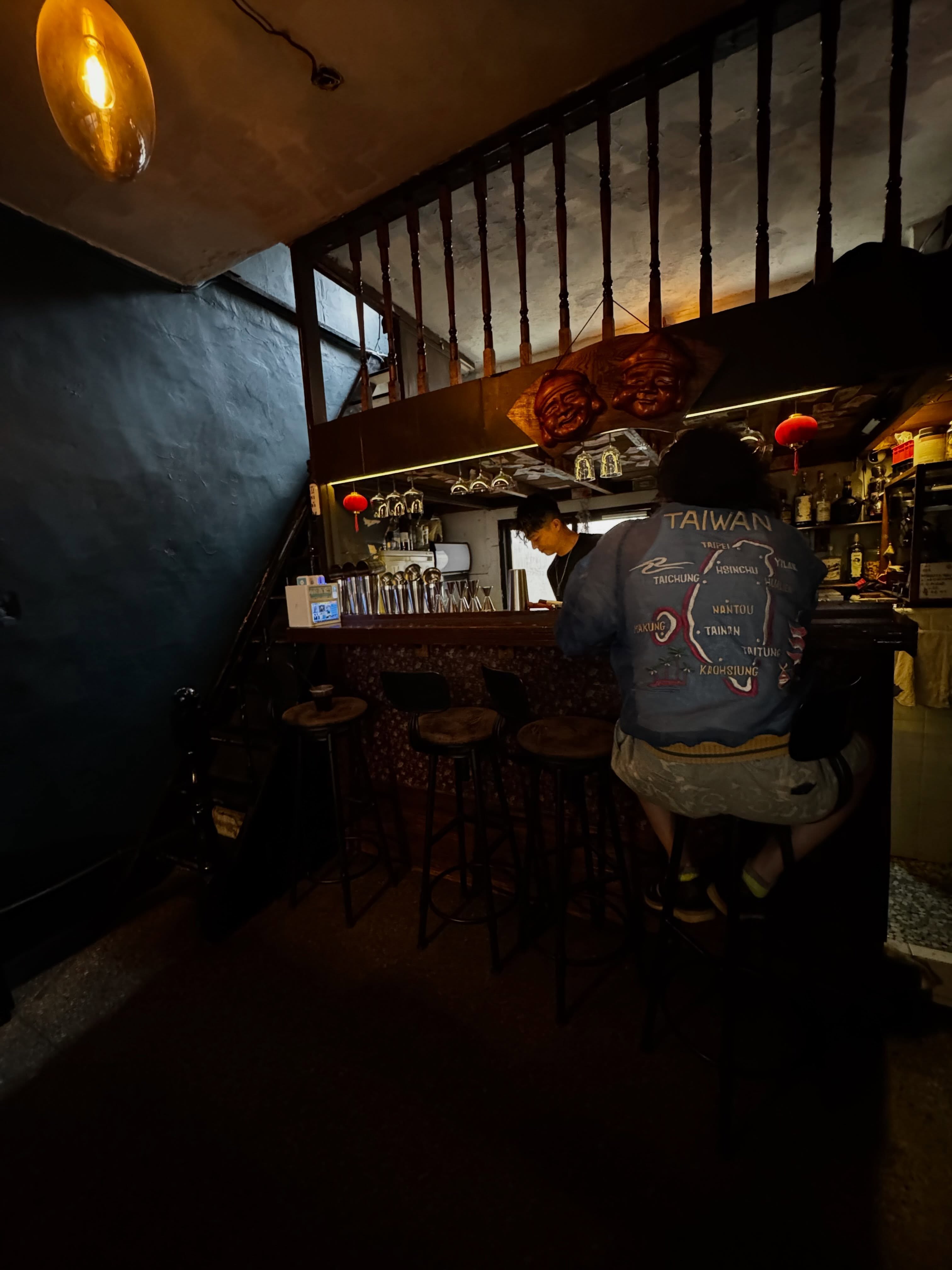 KAPITAL TAKES A TAIWAN MAP TO DEN OF THIEVES (image 3)