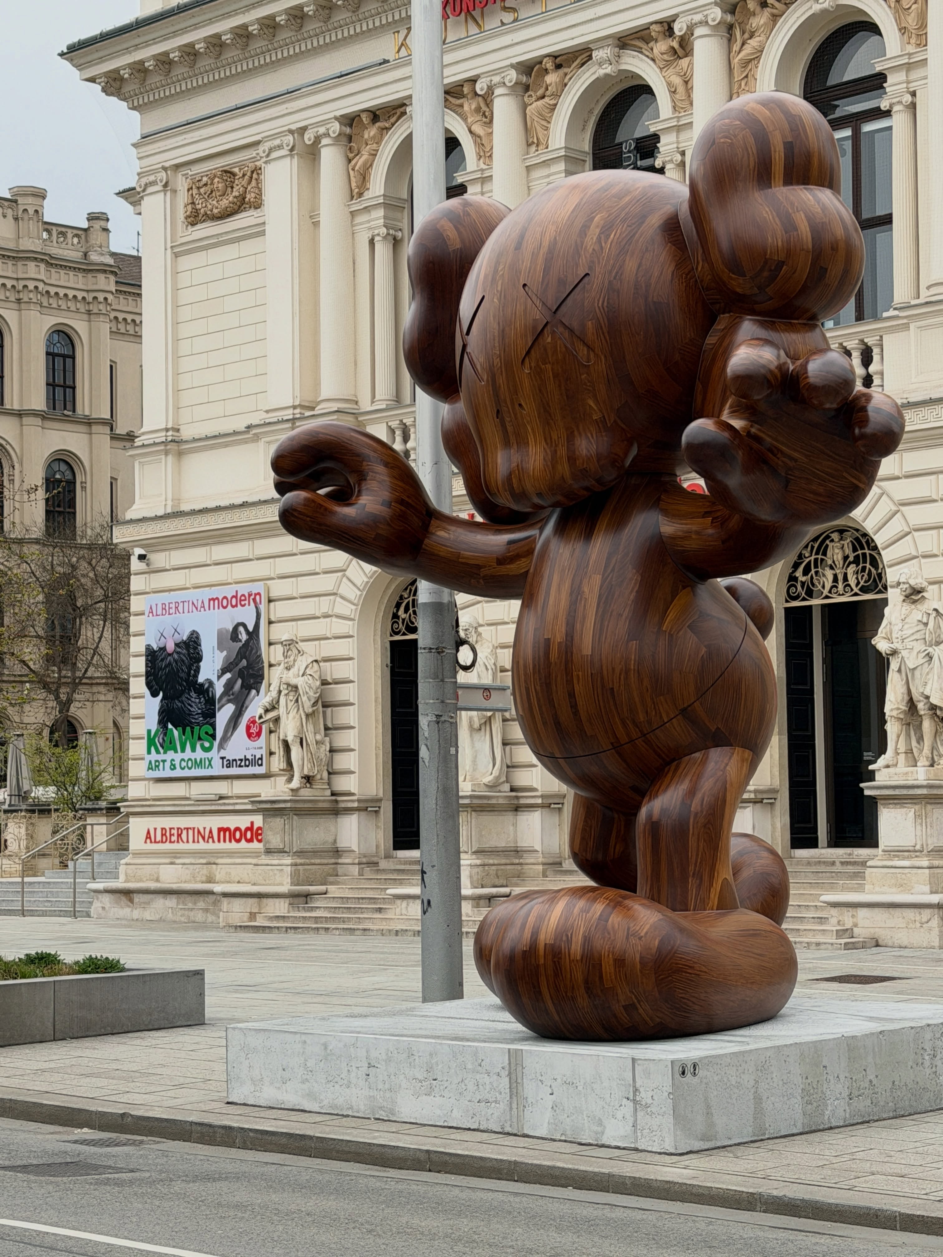KAWS TIME OFF RECLINES THROUGH VIENNA’S LAST WEEKEND (image 6)